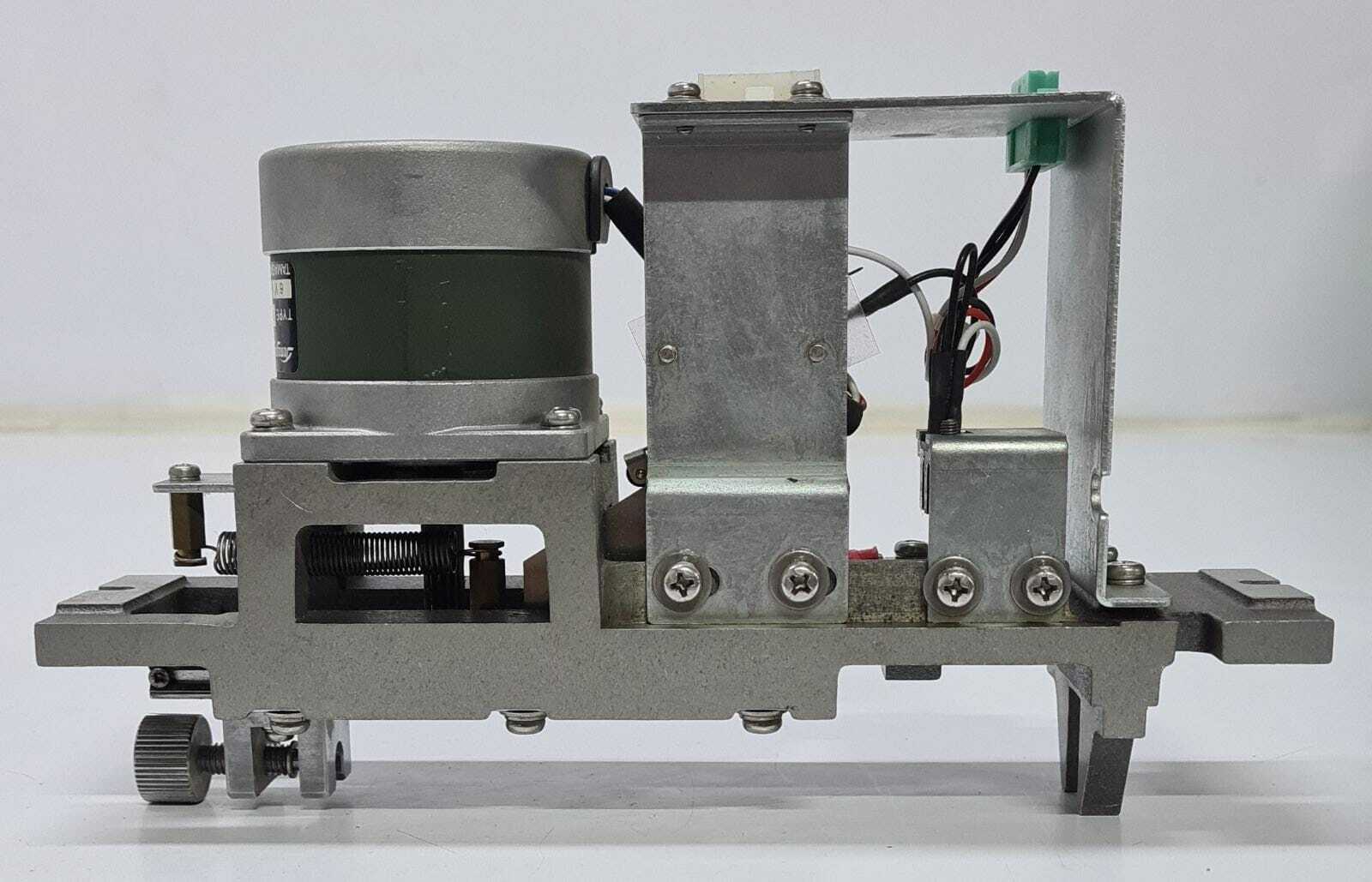 Beckman Coulter Dispenser Unit SA M510- SA01 W/ Tamagawa Step Motor TS3223N15