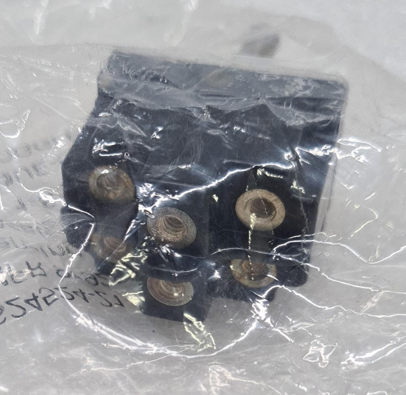 [LOT OF 2] NEW SEALED - Honeywell Switch Toggle MS24524-21 MFR 91929  3-Position