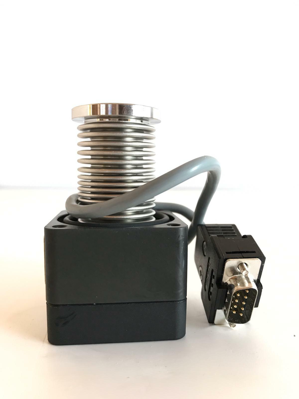 Vat Valve 338841/0004 With Pneumatic Nc Actuator And 9 Way D Sub Plug Connector