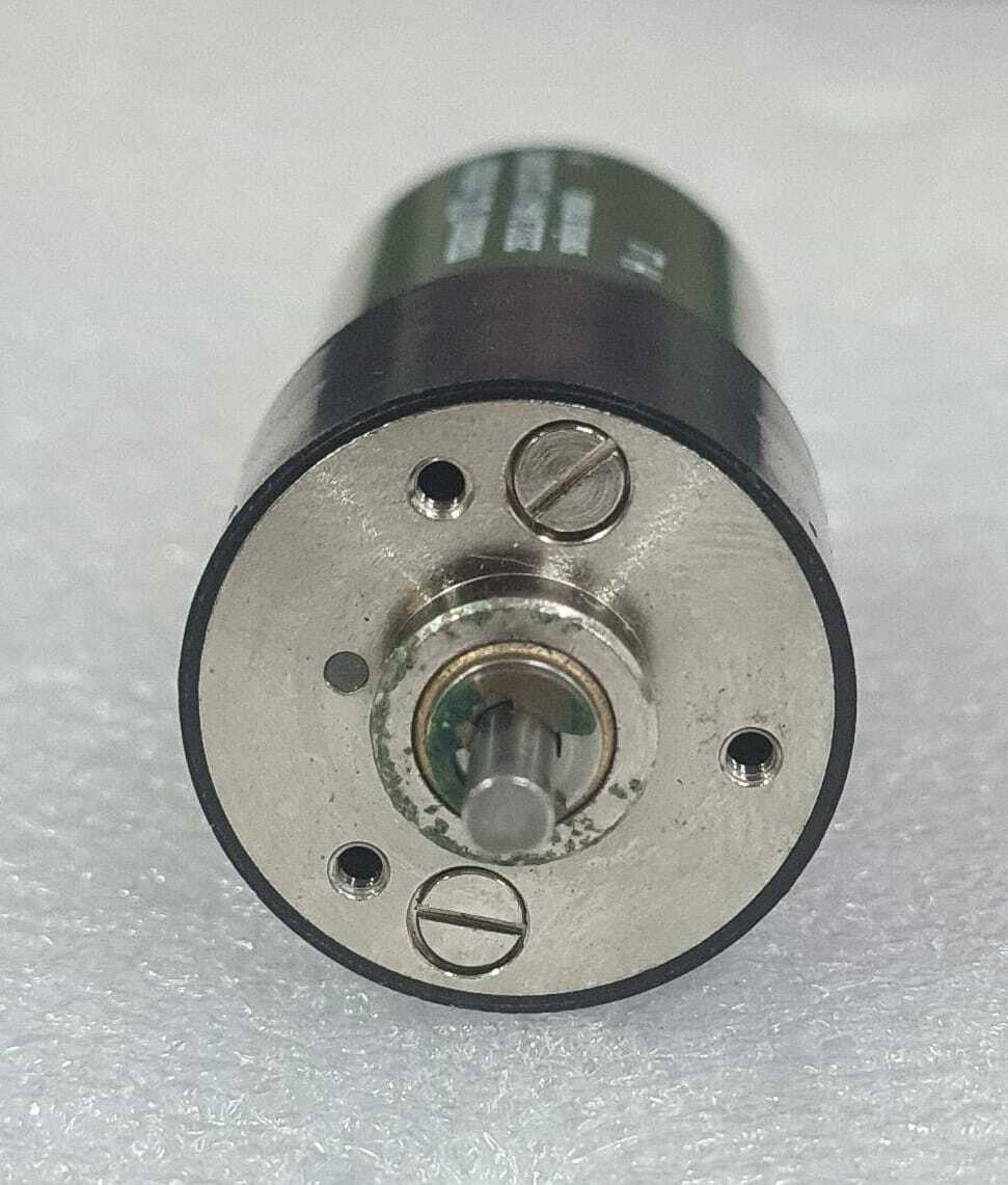 Maxon Motor & Gear Head 2522. 846- 11. 212- 000 & 2924. 814- 0032.0- 000 Swiss