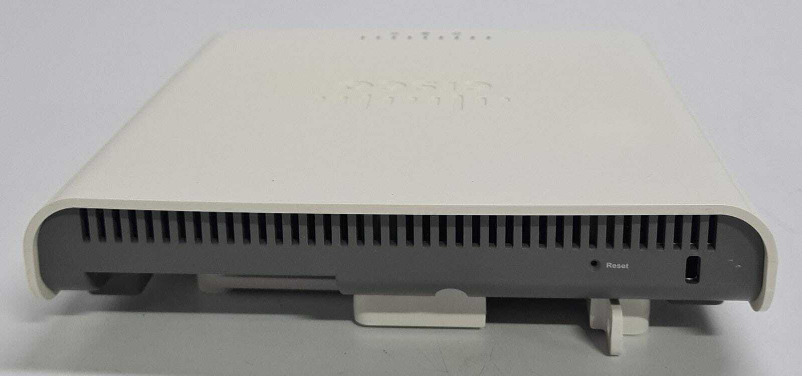 Cisco 3G USC 7330 USC7330-T2-K9 74-12604-01 Universal Small Cell