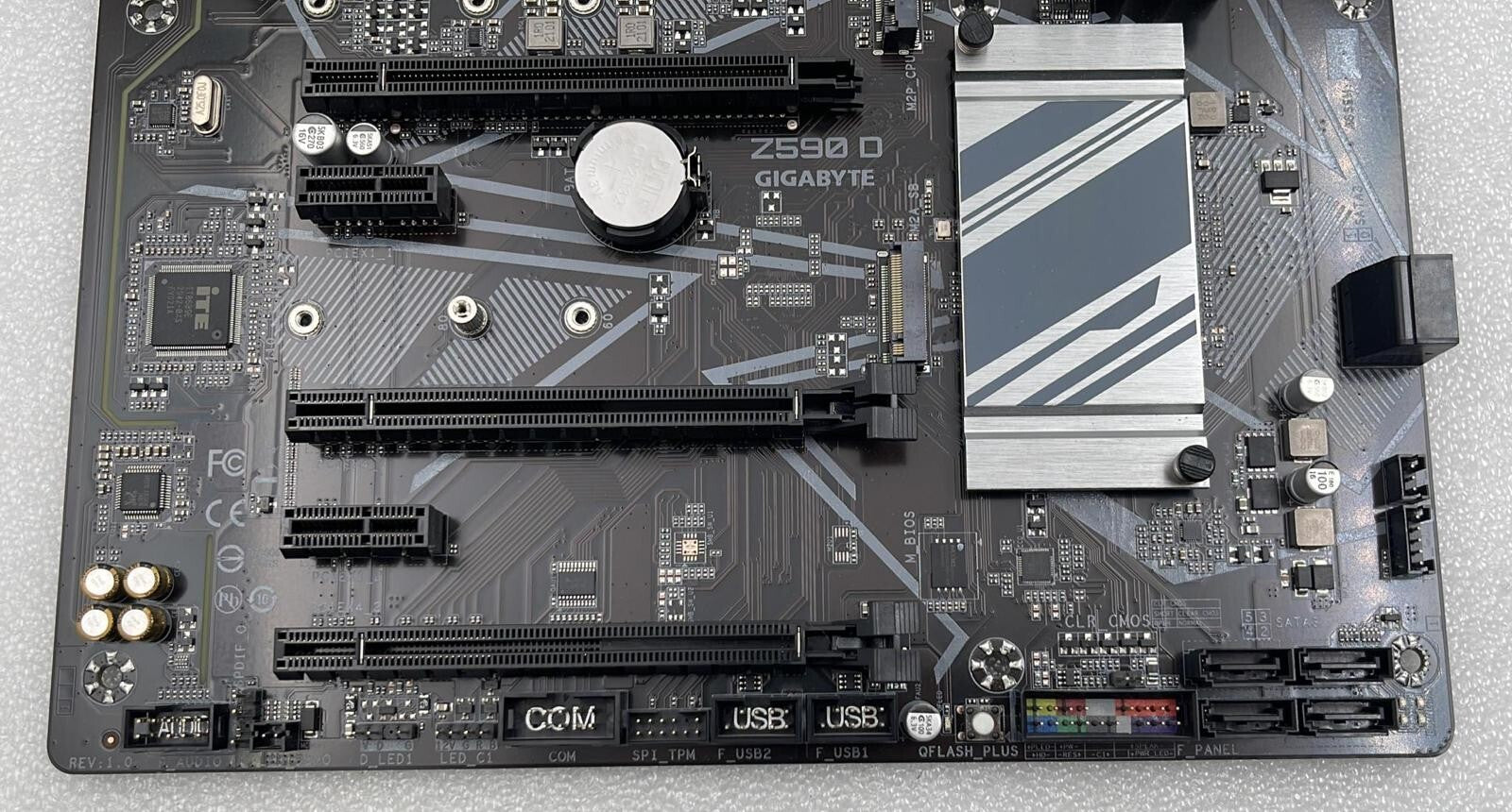 GIGABYTE Z590 D Motherboard DDR Socket 1200 Support 11th Gen Intel Processor