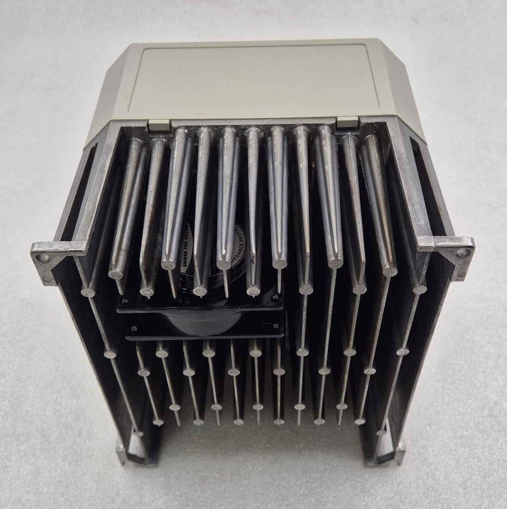 SIEMENS SIMOVERT MicroMaster 6SE3018-8BC00 230V 3HP 2200W Issue C