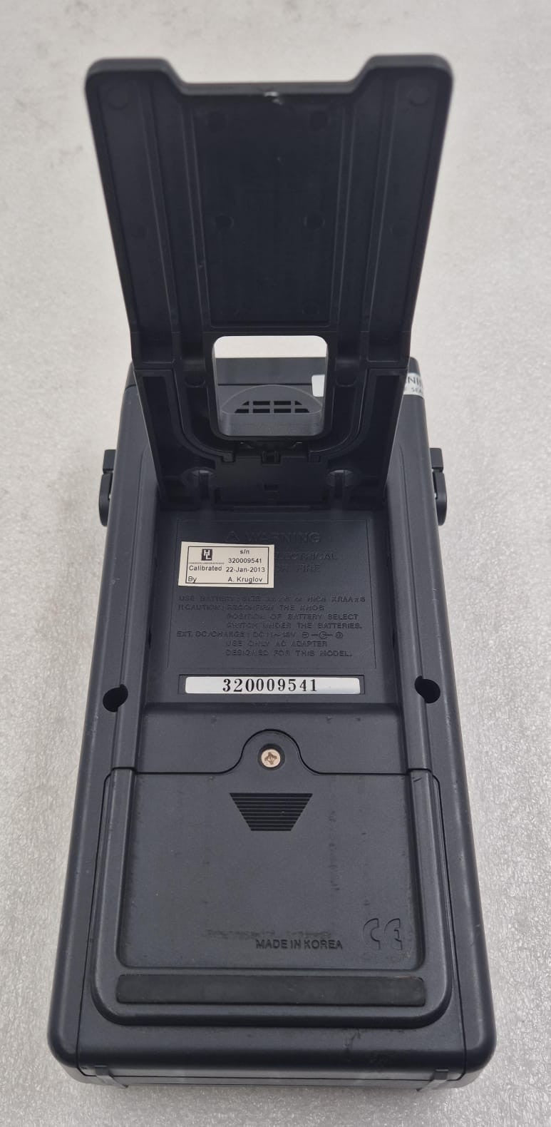 Protek 3290 RF Field Signal Strength Analyzer 2.9GHz Hand-Held Device