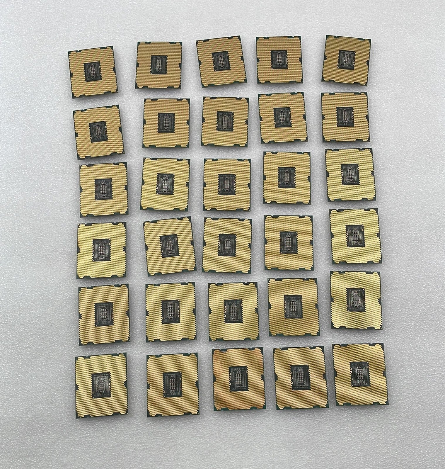 [LOT OF 30 PCS] Intel Xeon E5-2665 SR0L1 2.40Ghz 8-Core Processor CPU