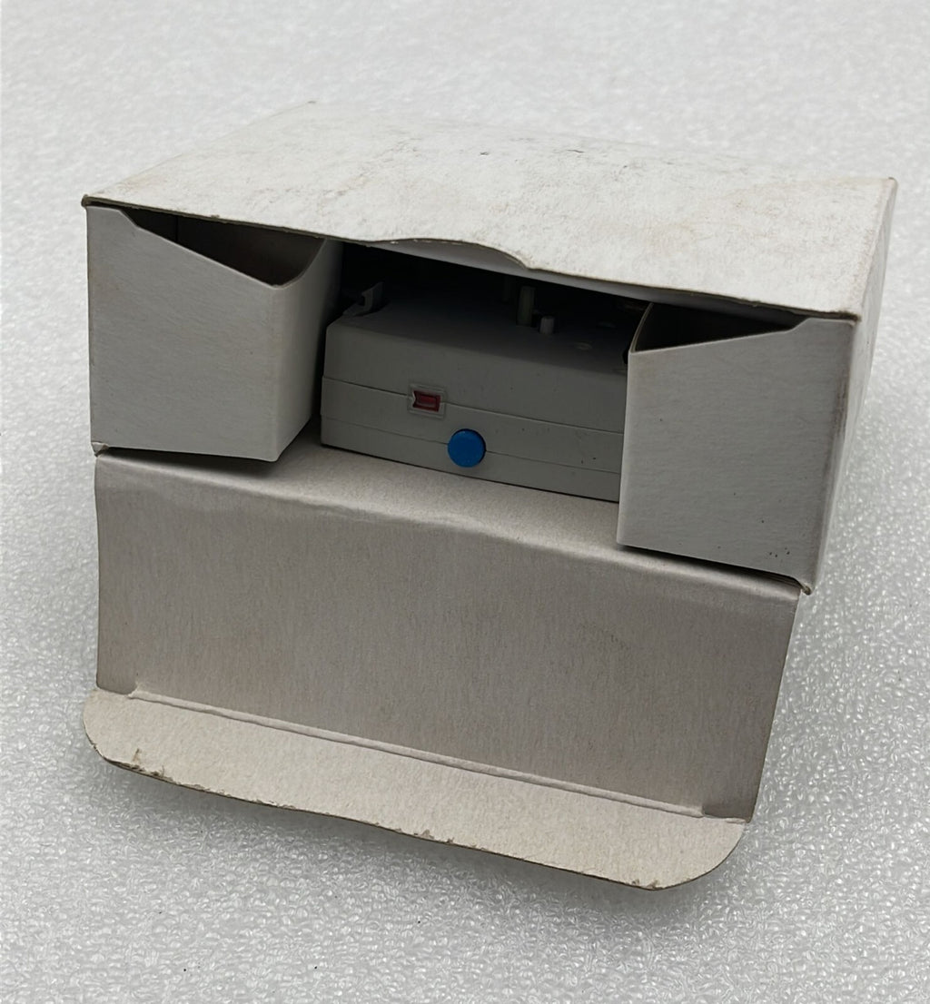 [LOT OF 7] NEW - Siemens 3RV1921-1M Alarm Switch GB14048.5/50Hz