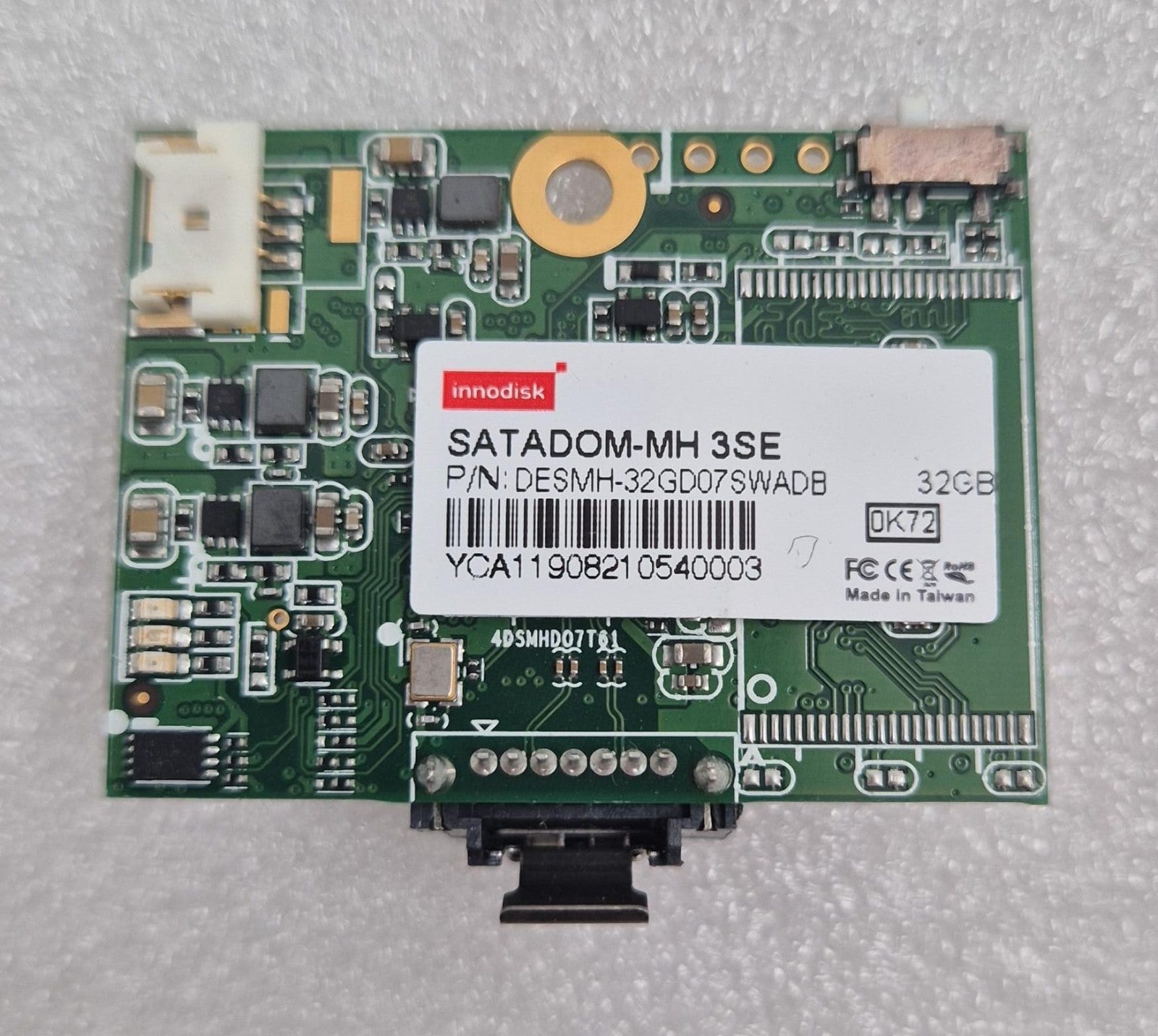 [LOT 4] Innodisk SATADOM-MH 3SE DESMH-32GD07SWADB 32GB Internal Boot SSD Drive