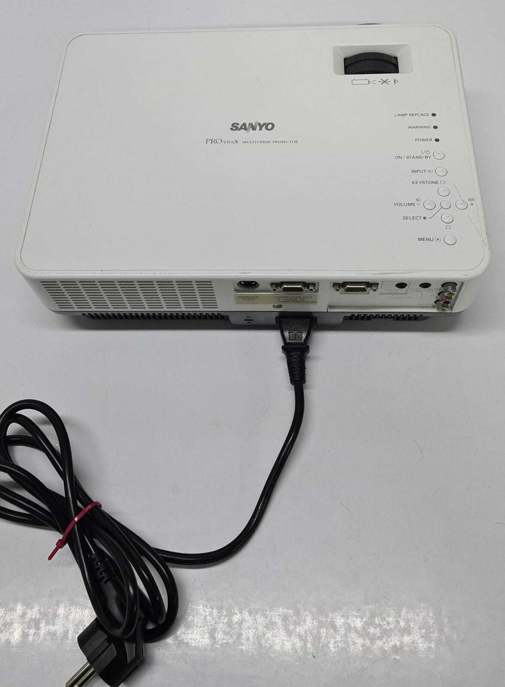 SANYO PLC-XW57 PRO xtraX Multiverse Projector POA-LMP122