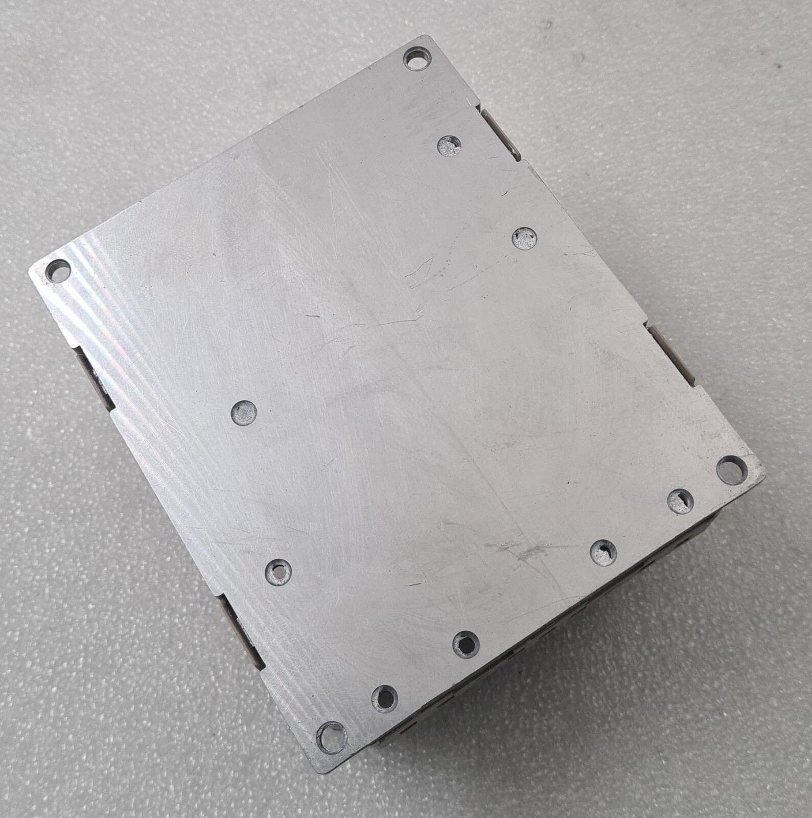 YASKAWA LV CIMR-VC2A0012JSB-0122 A53610098-V1K GEN3 INVERTER ASSY 200V 3PH 2.2kW