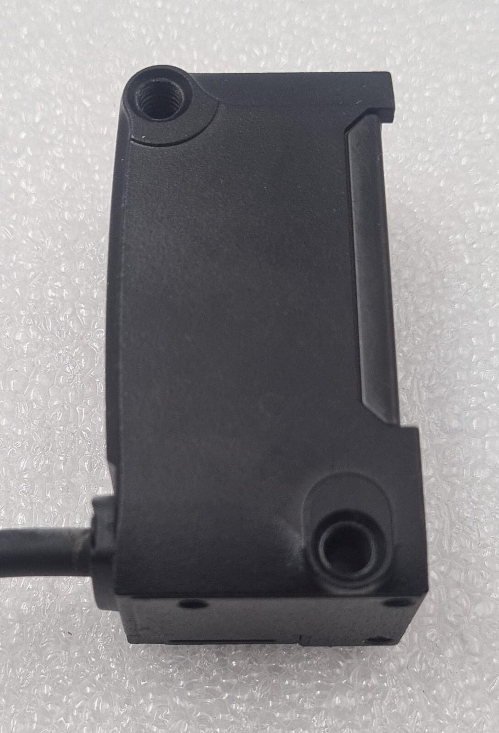 KEYENCE IG Intelligent-G LASER SENSOR IG-028 TRANSMITTER