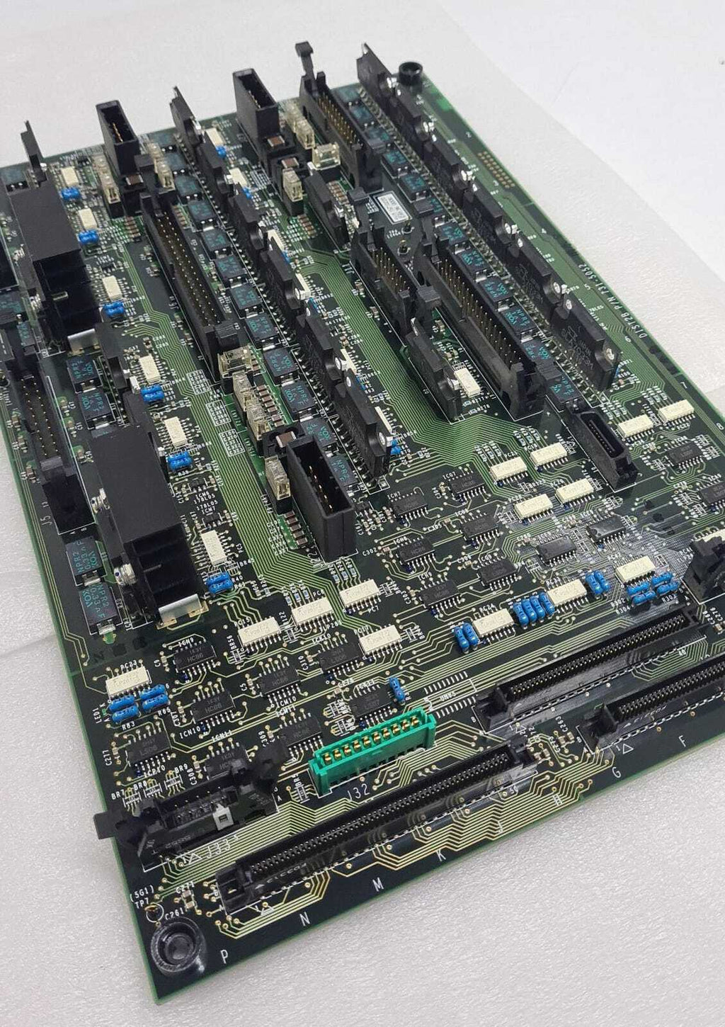 HITACHI DIST2B P/N 731-5052 Distribution Control Board C 17315152