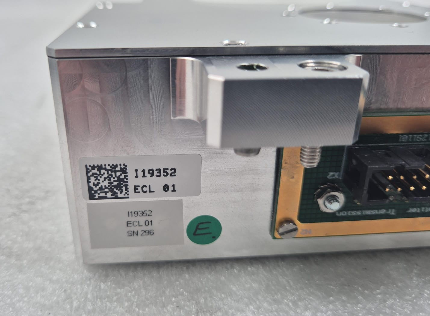 BRUKER OPTICAL COMPONENTS LASER PART I19352 ECL 01 Board 1291101 Device