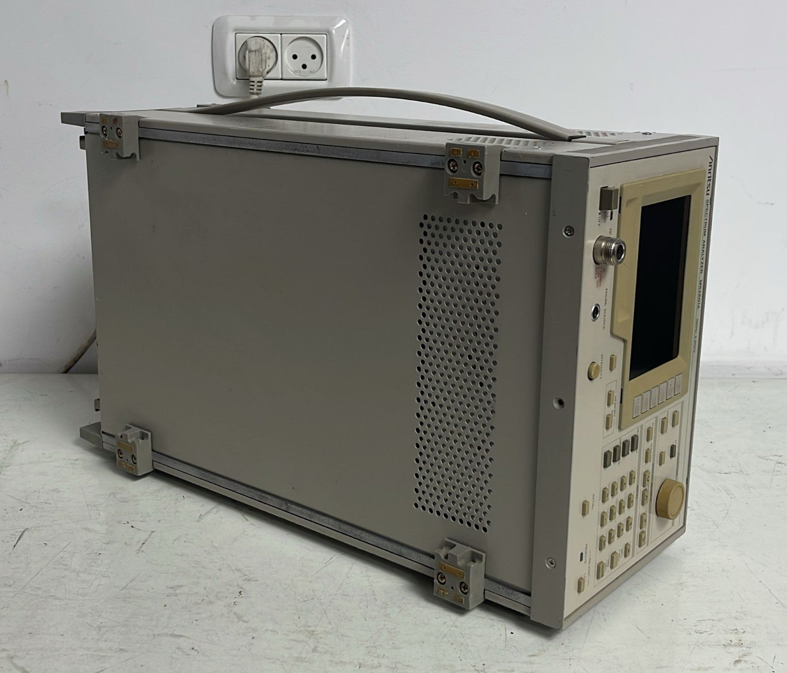 Anritsu MS2601A Spectrum Analyzer 100Hz - 2.2GHz