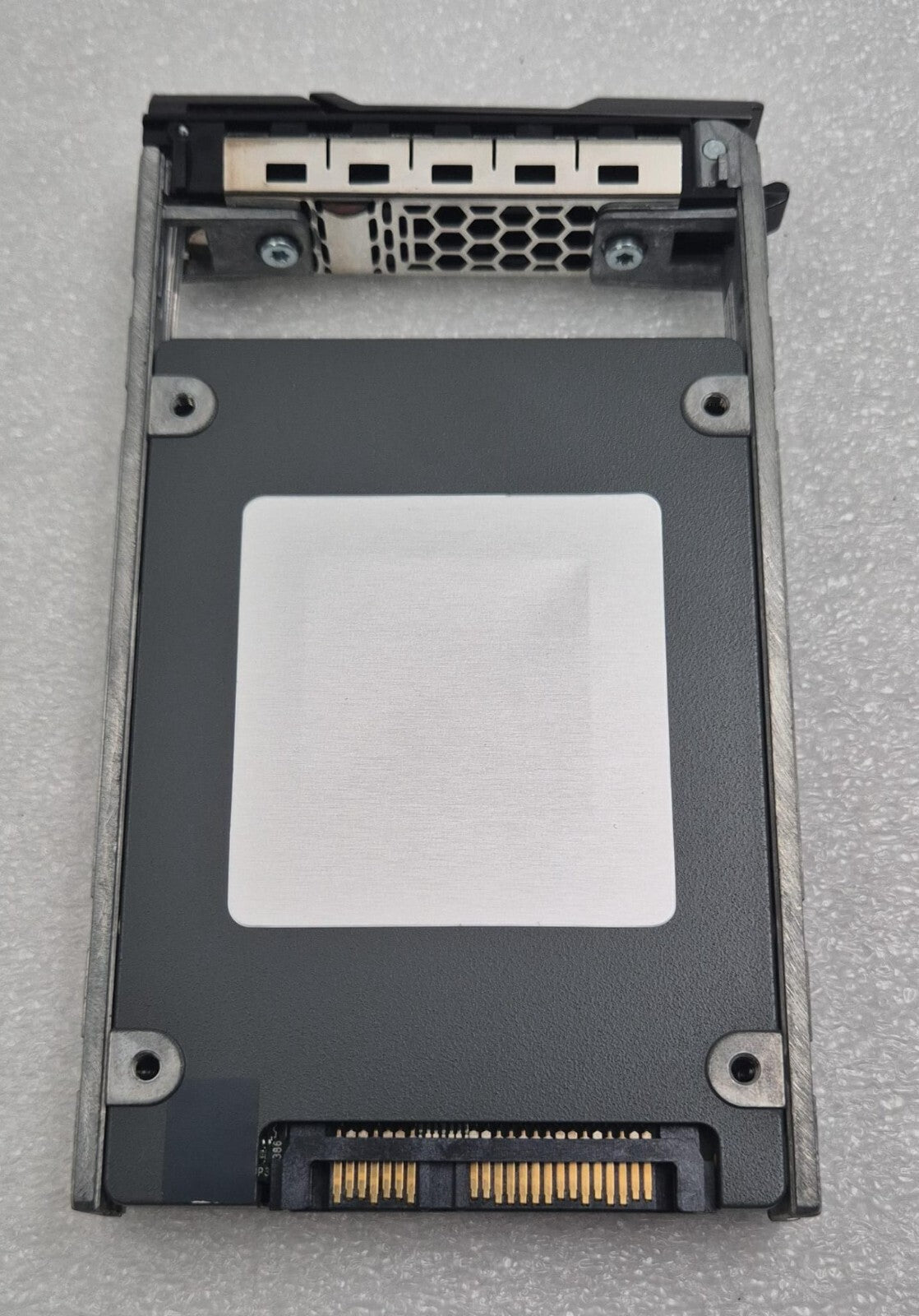 Dell 1.6TB SSD SAS 6Gb/s 2.5'' LB1606R 6JC-016T-21 82FG7 W/ Compellent Caddy