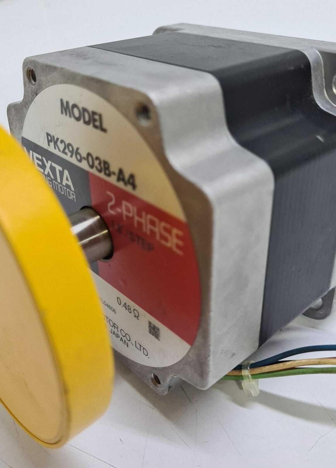 Vexta PK296-03B-A4 Stepping Motor 2-PHASE 1.8/Step W/ D9CL-14F Clean Damper