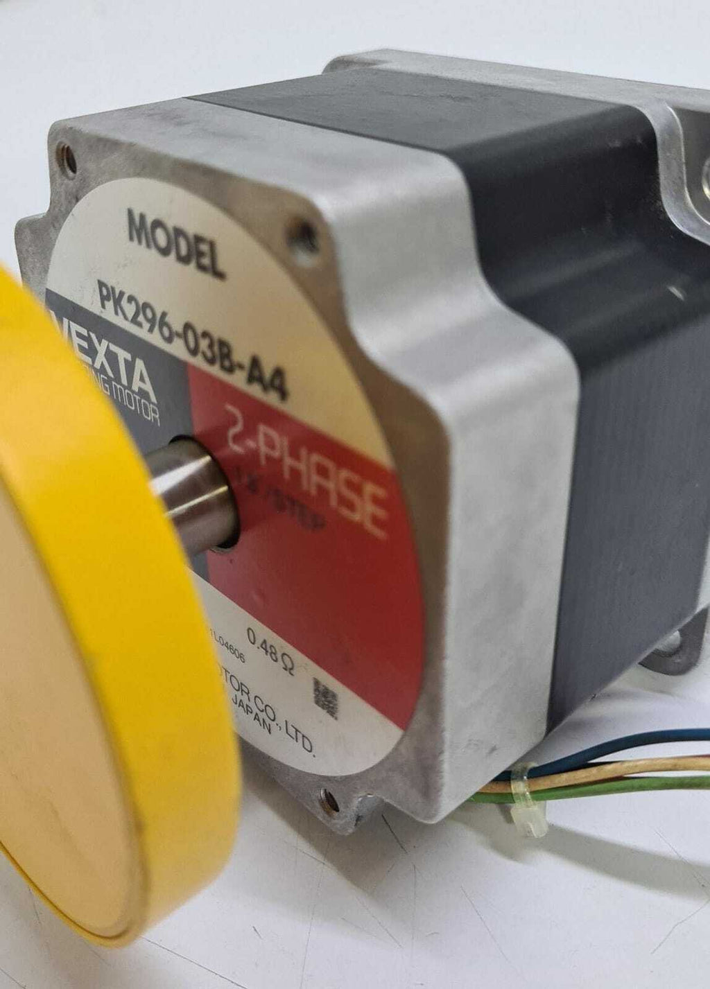 Vexta PK296-03B-A4 Stepping Motor 2-PHASE 1.8/Step W/ D9CL-14F Clean Damper