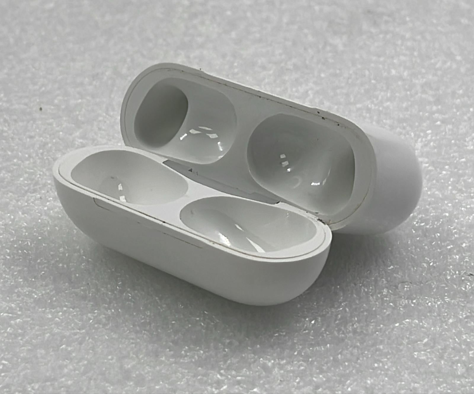 [LOT 5] Apple AirPods Pro 1st Gen Charging Case A2190 OEM Replacement **AS IS