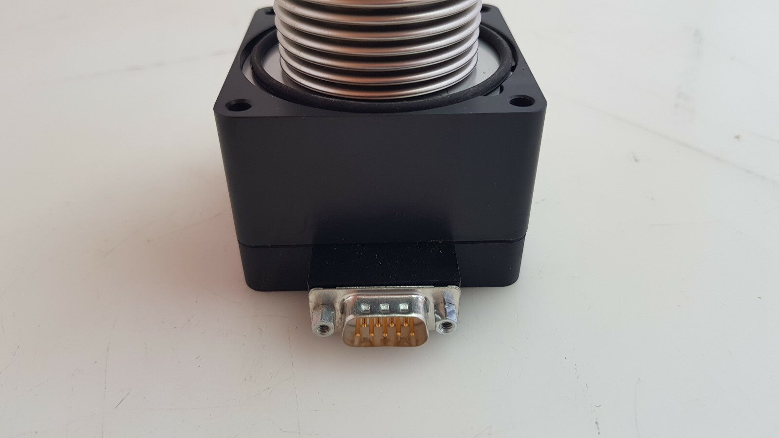 Vat Valve 398171 0002 With Pneumatic Nc Actuator And 9 Way D Sub Plug Connector