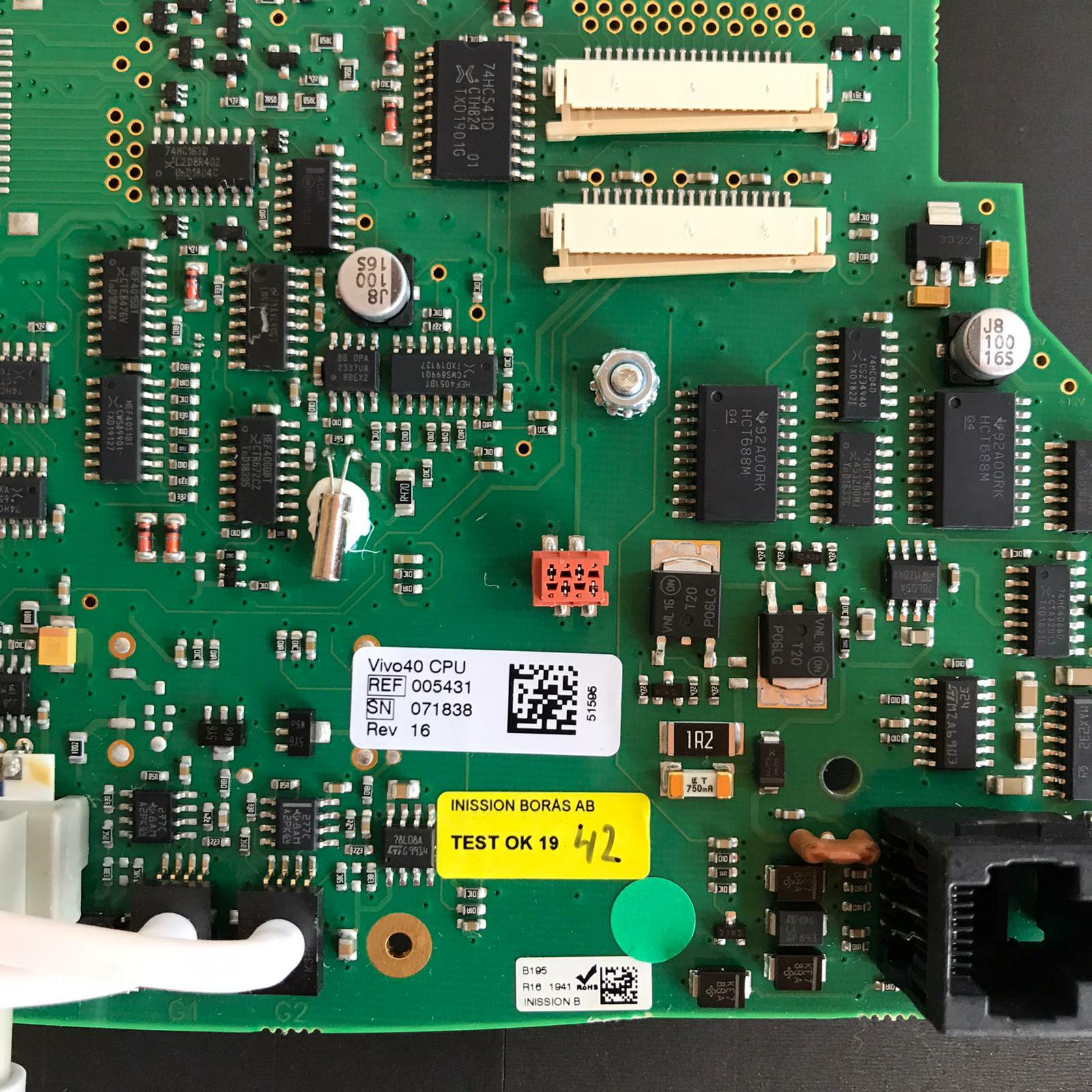 Breas Medical AB Vivo 30 Ventilator Main CPU Board & Display CAD068-R11