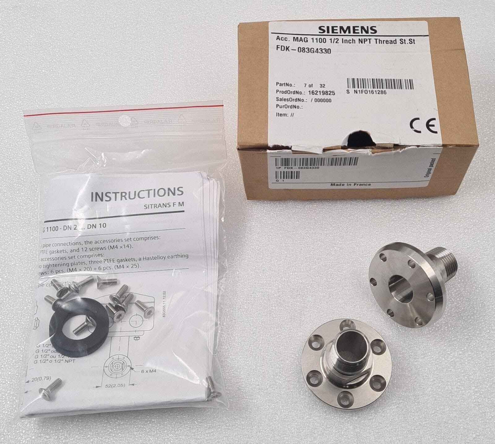 NEW - SIEMENS FDK-083G4330 MAG 1100 1/2 Inch NPT Thread