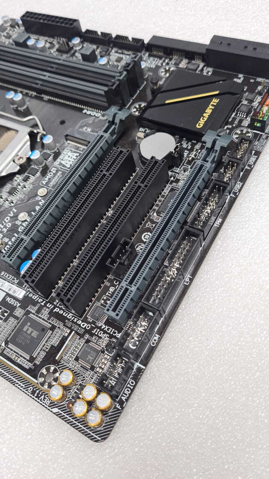 GIGABYTE GA-Z170M-D3H LGA1151 DDR4 Motherboard W/ BOX & I/O Shield - FOR PARTS