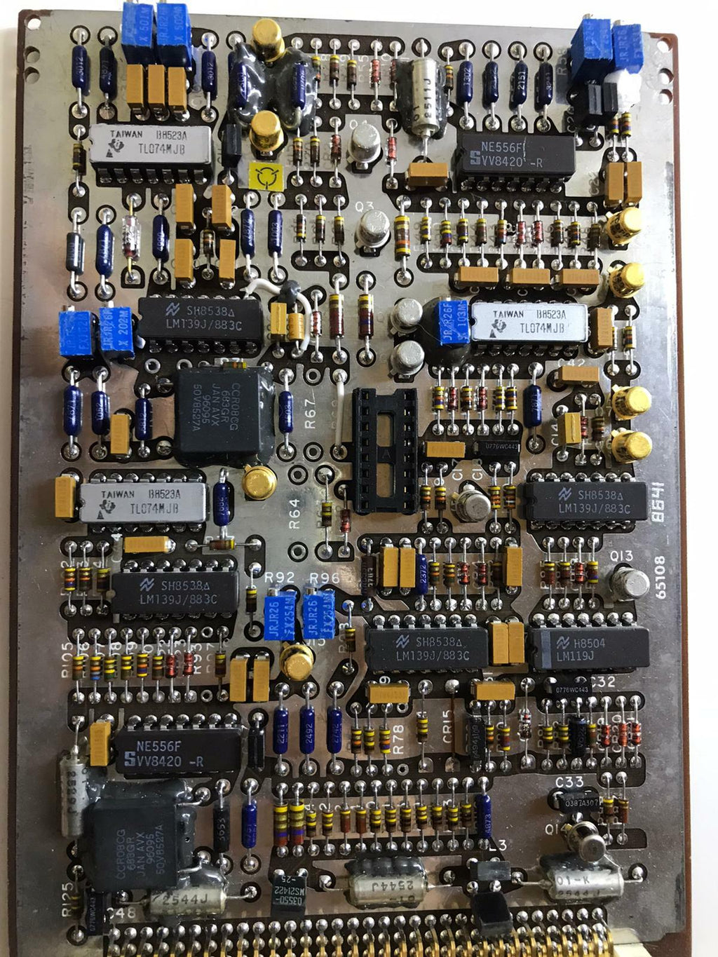 Aircraft Motorola tl074mjb ccr08cg ccr08cg lrjr26 transistors for Chip Recovery