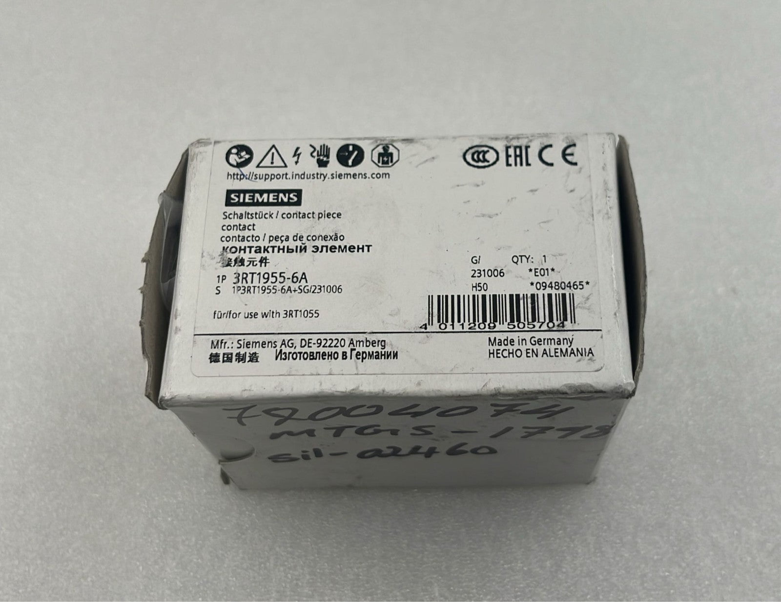 Siemens 3RT1955-6A SIRIUS contact kit box front view