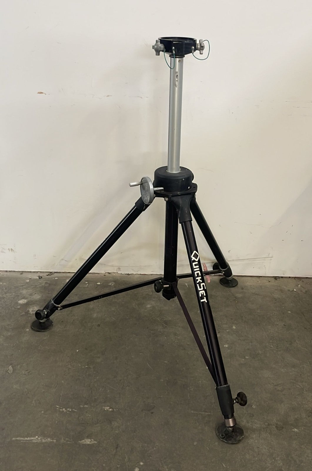 Moog Quick Set 4-53021-8 Hercules Surveying Tripod **AS IS