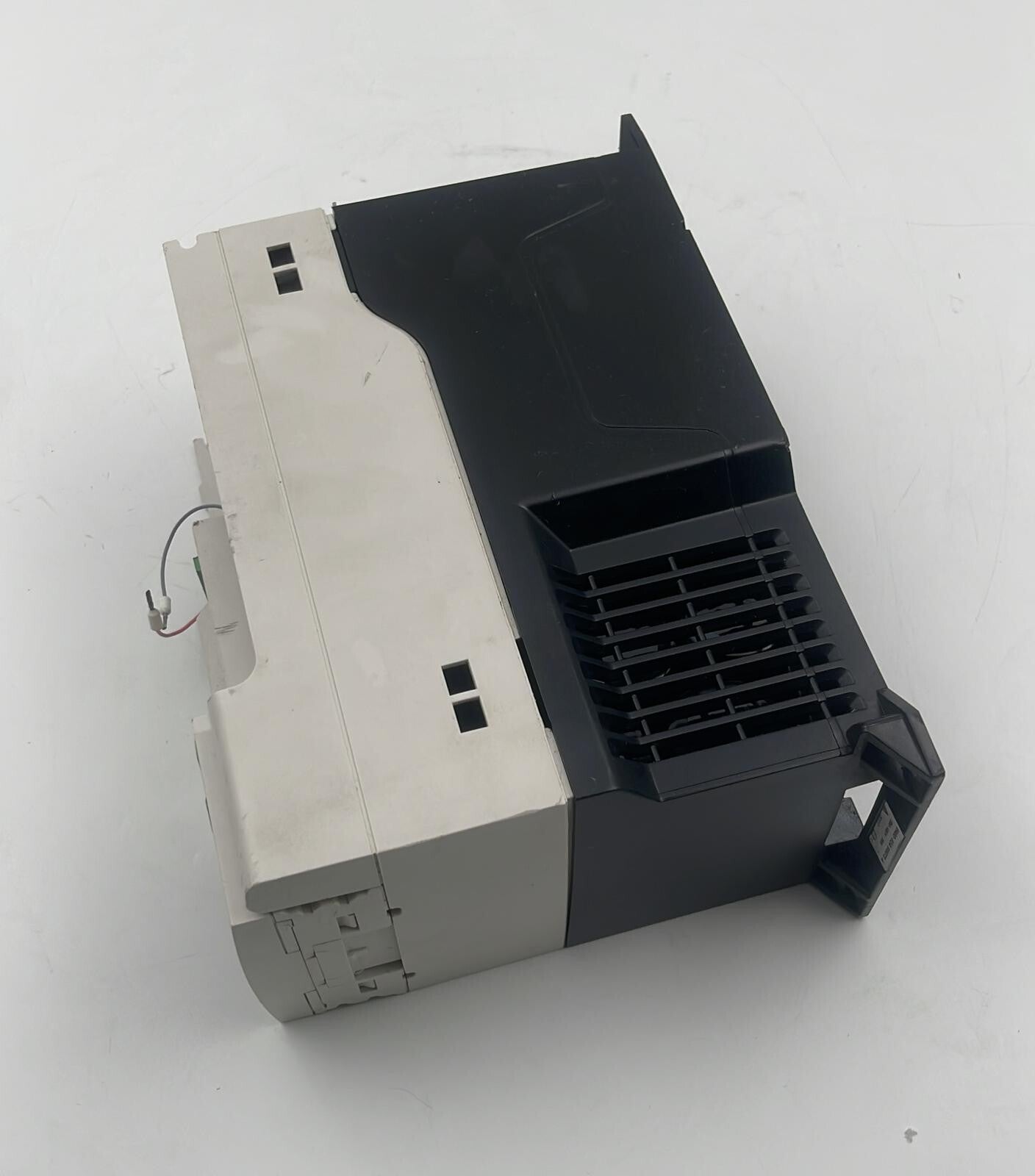 Emerson M400 Control Techniques Undrive M400-034-00073 A 3kw 480V **AS IS