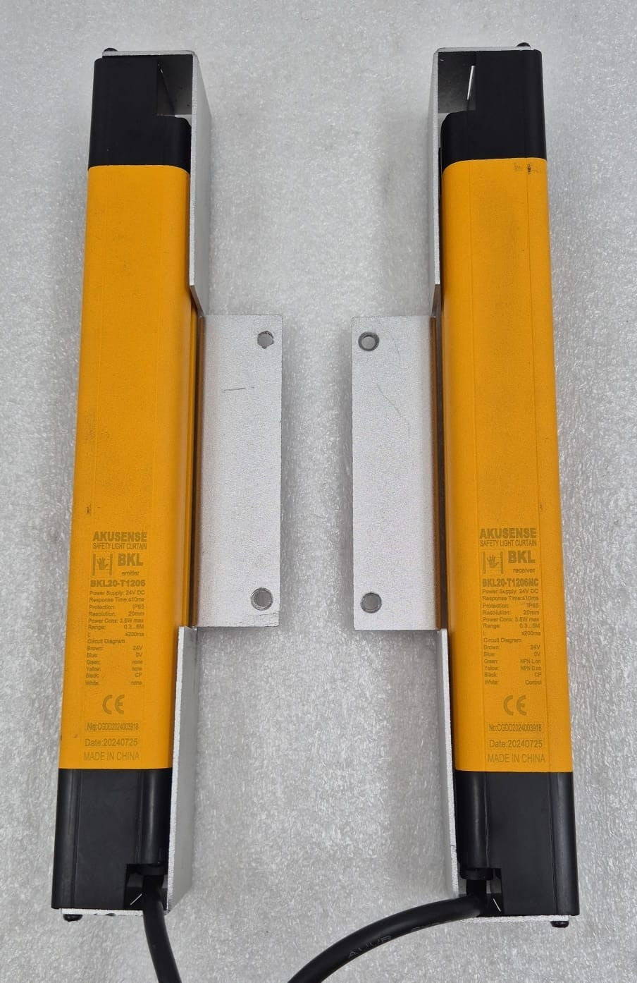 AKUSENSE BKL BKL20-T1206 Emitter & BKL20-T1206NC Receiver Safety Light Curtain