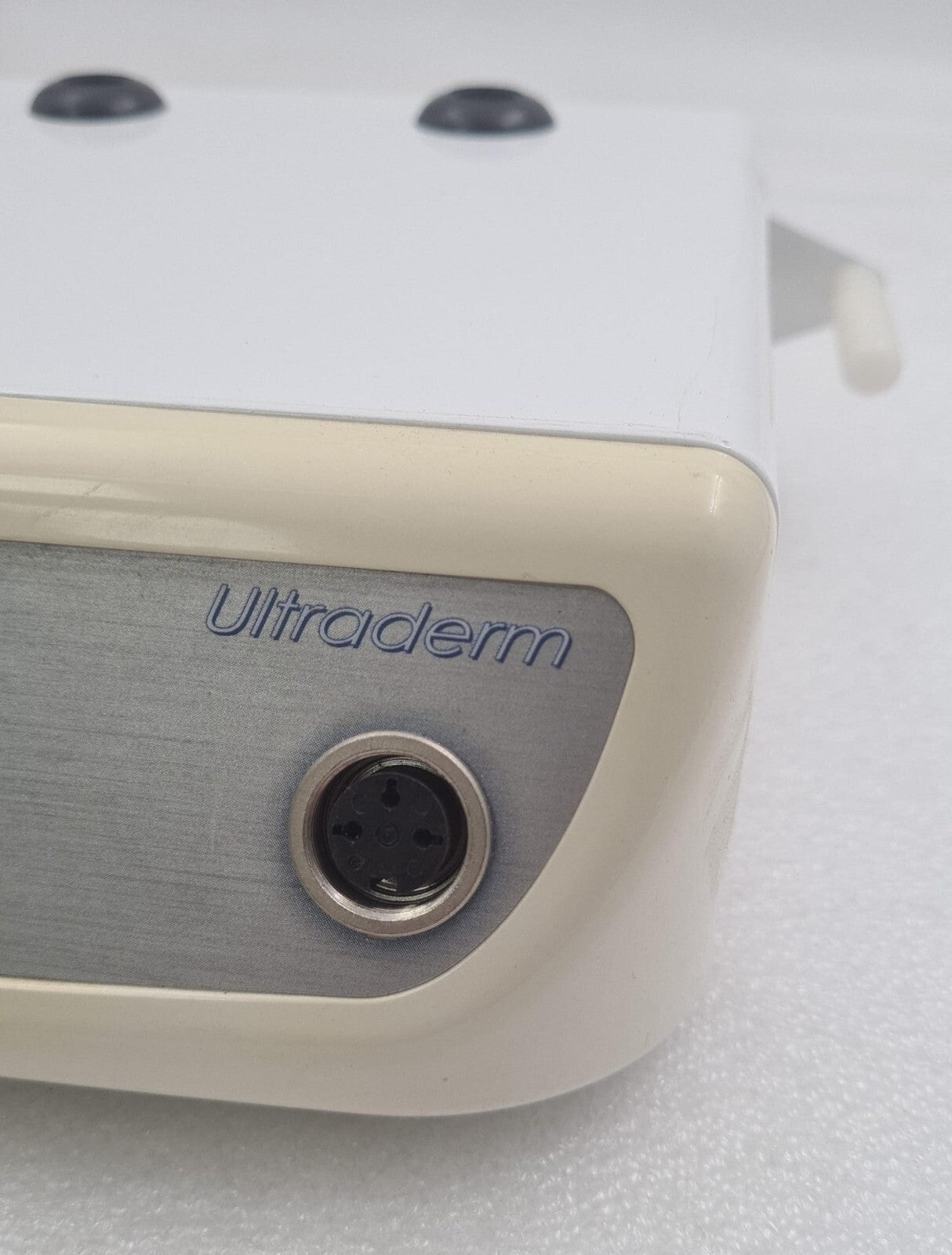 SILHOUET-TONE Cirrus Ultraderm High Frequency Facial Machine 230V W/ Applicator
