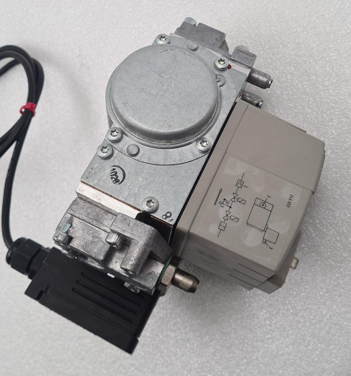 DUNGS Weishaupt Control Gas Valve W-MF 055 D01 S22 605284 W/ GW 50 A5/1 **AS-IS