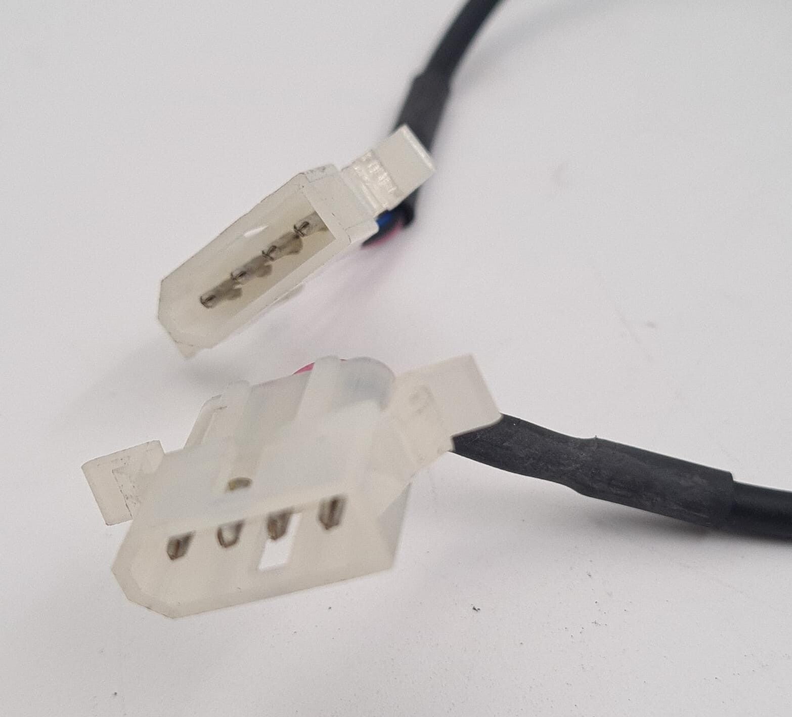 [LOT OF 2] KEYENCE PK-71 Photoelectric Sensor 12-24V E7200-61687