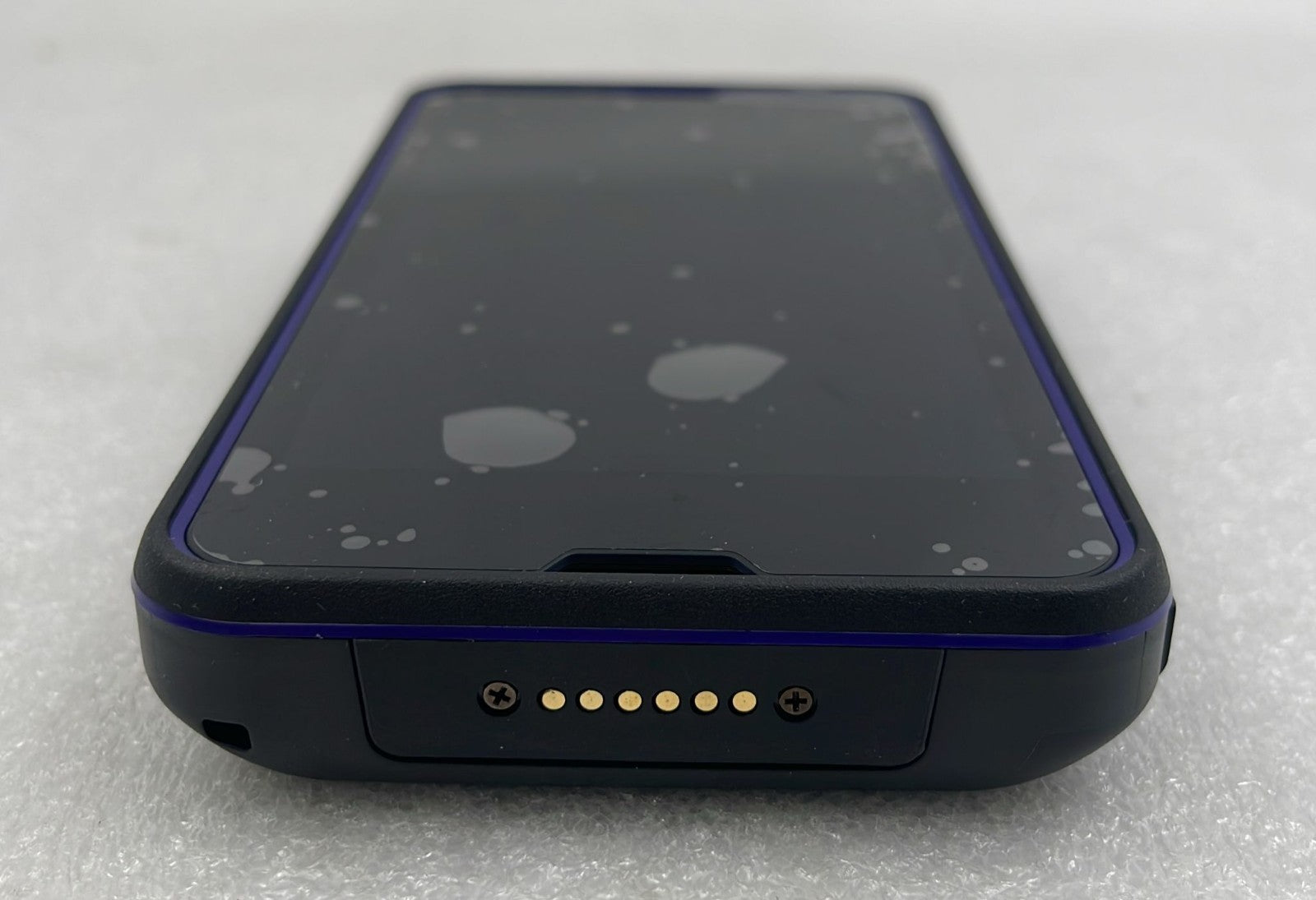 iEi MODAT-532 bottom docking connector charging pins view