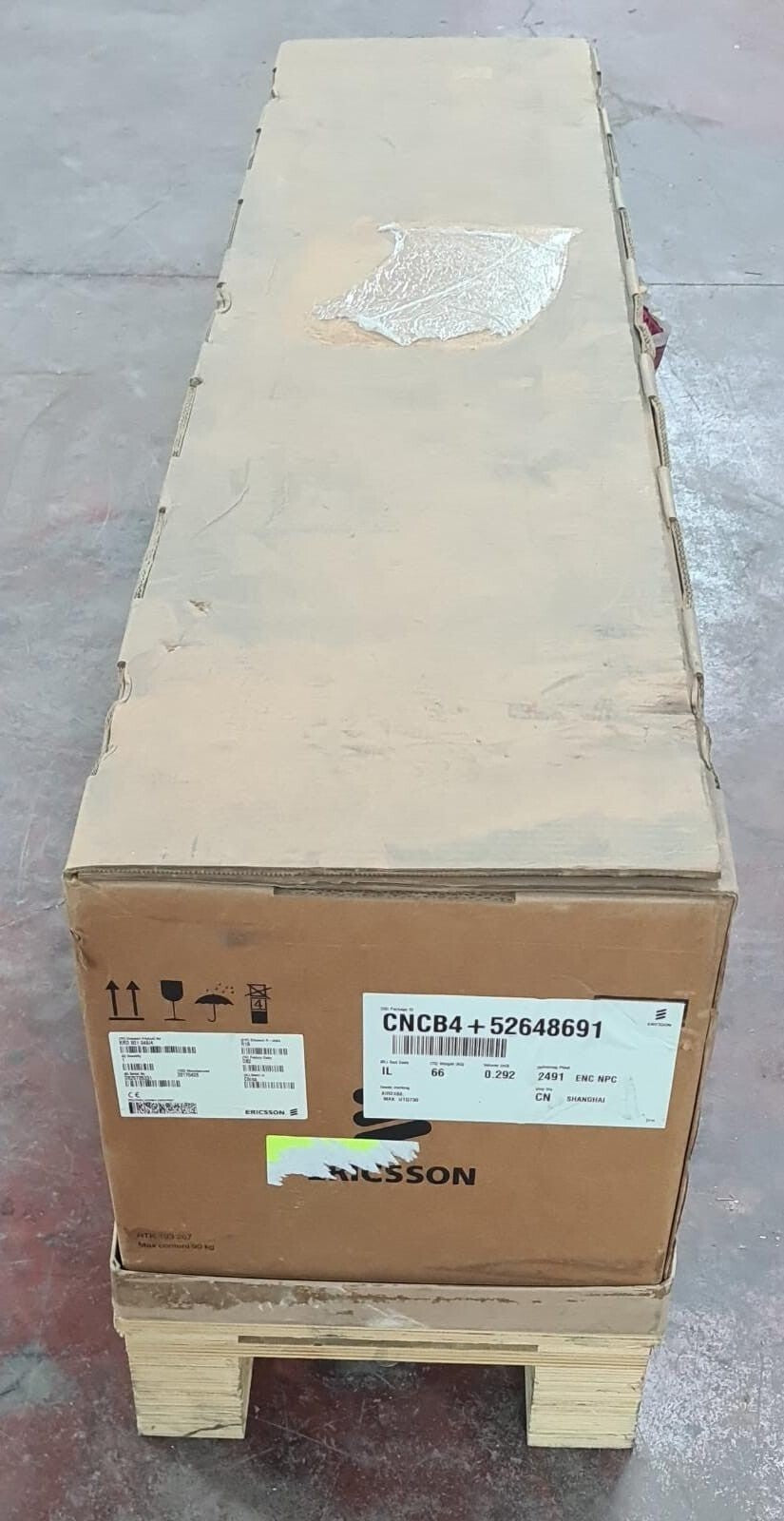 Ericsson KRD 901 048/4 R1B Mobile Radio Air 2488 B3A B1A B7P Antenna Tower Unit