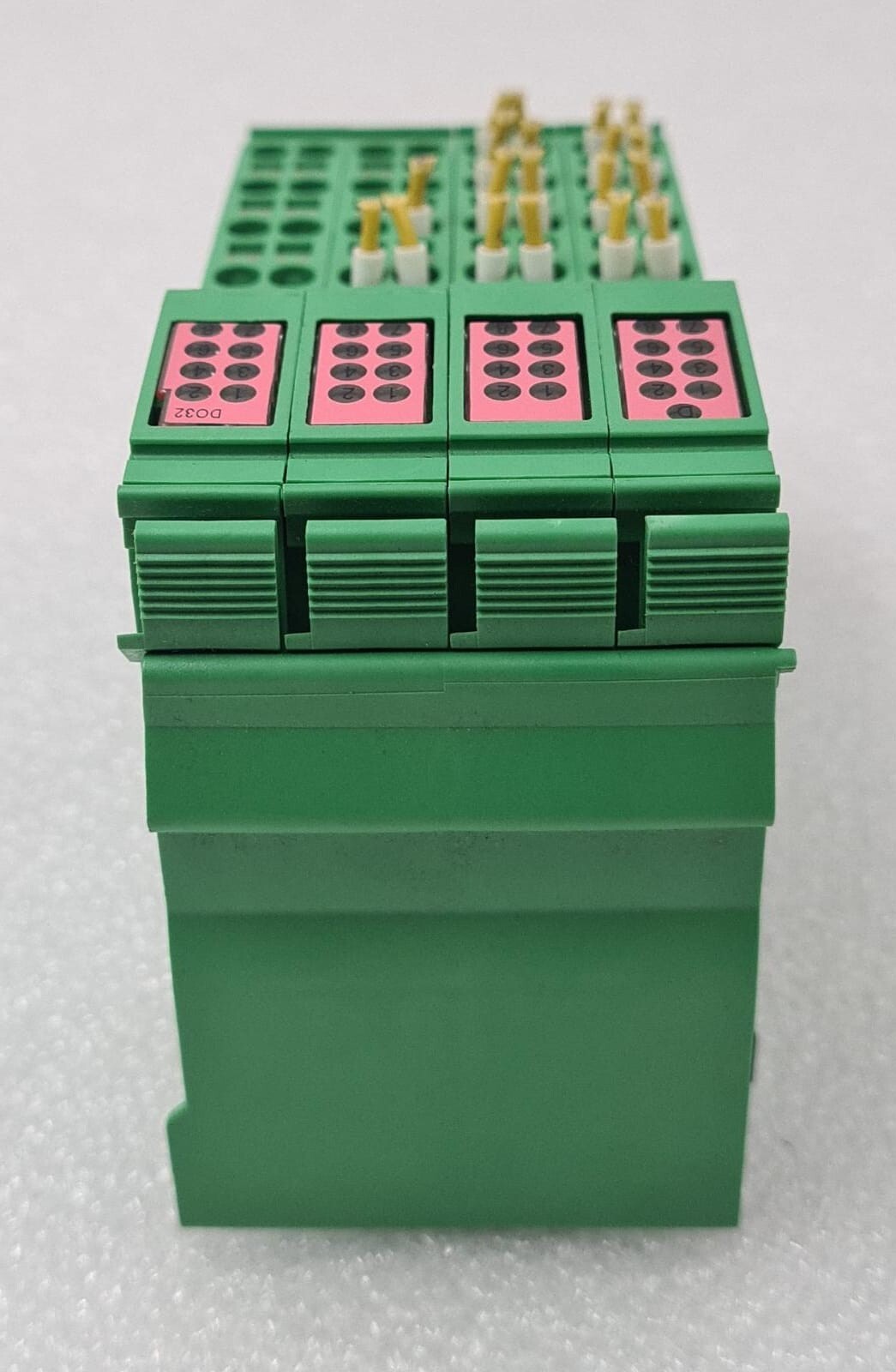 PHOENIX CONTACT INTERBUS IB IL 24 DO 32/HD-PAC 2862822 MODULE-ID: 189