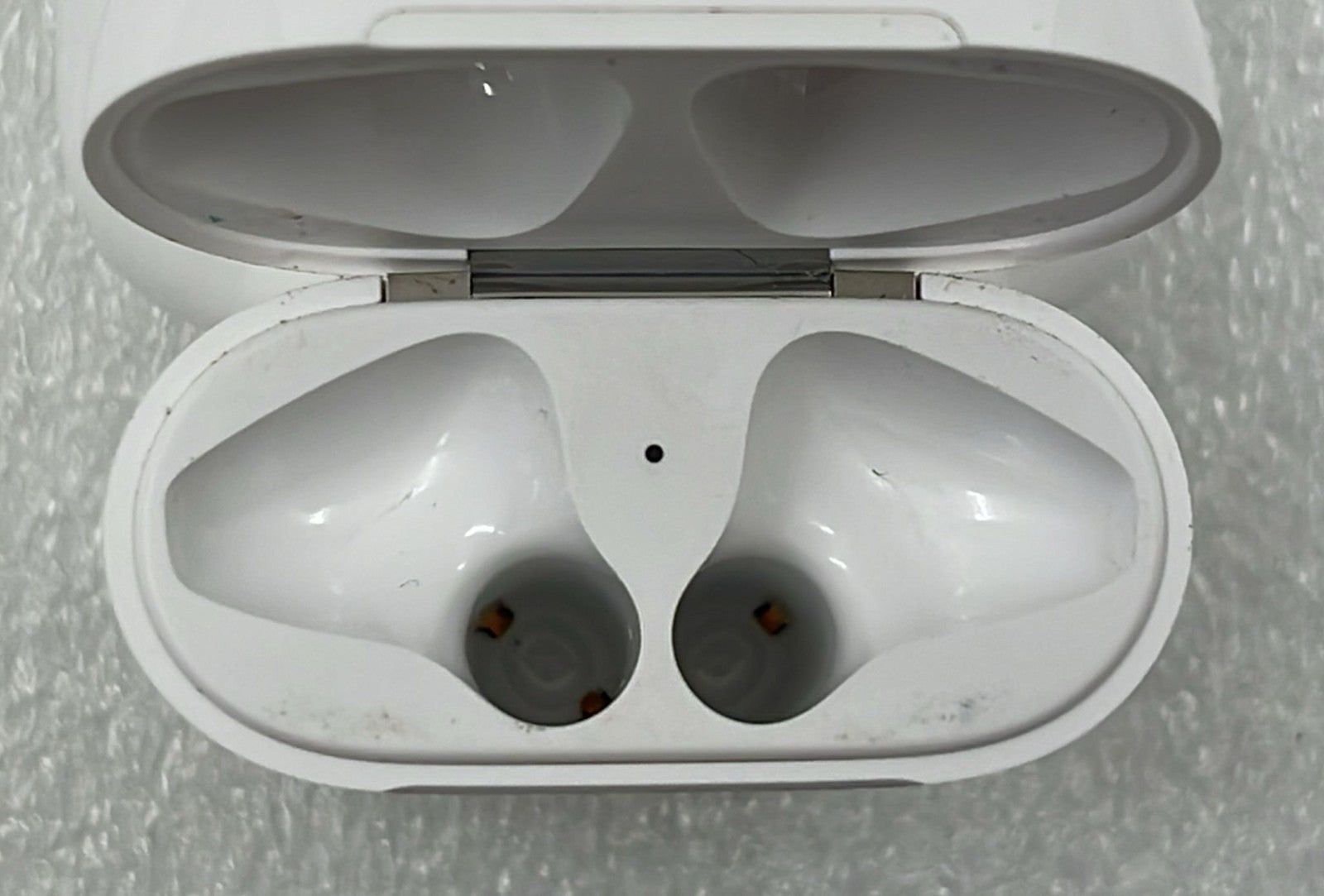 [LOT 4 PCS] Apple AirPods Charging Case Replacement A1602 Original OEM-Case Only