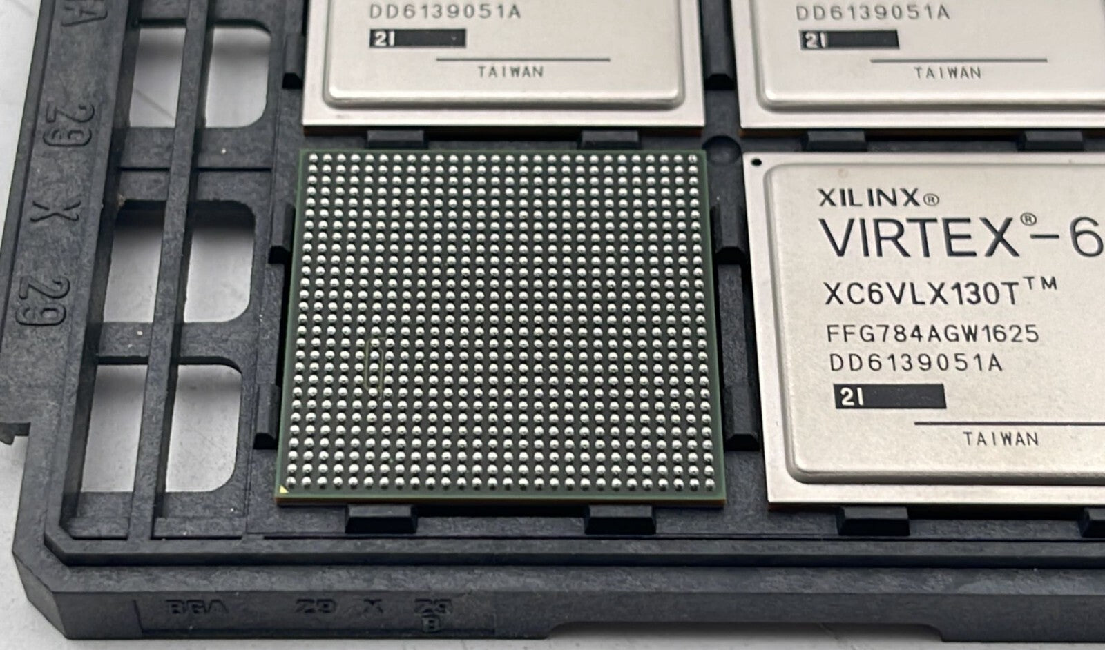 NEW - XILINX VIRTEX-6 XC6VLX130T FFG784AGW1625 DD6139051A