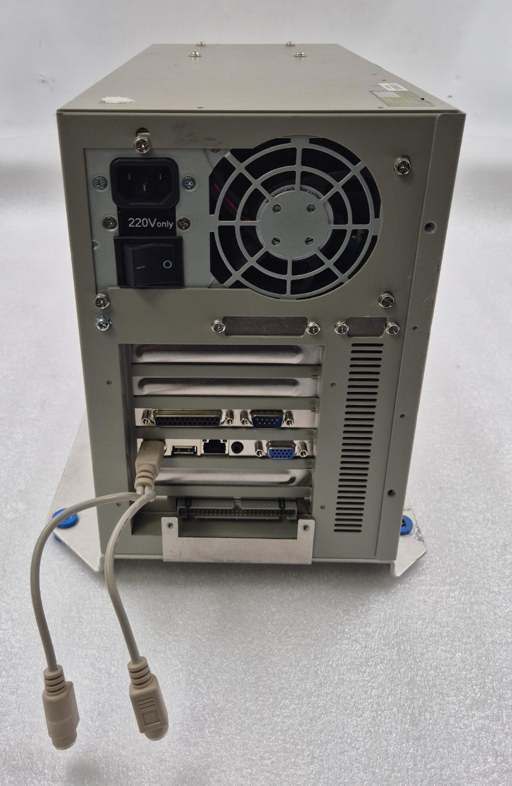 ADVANTECH IPC-6606P3-30X Industrial Computer