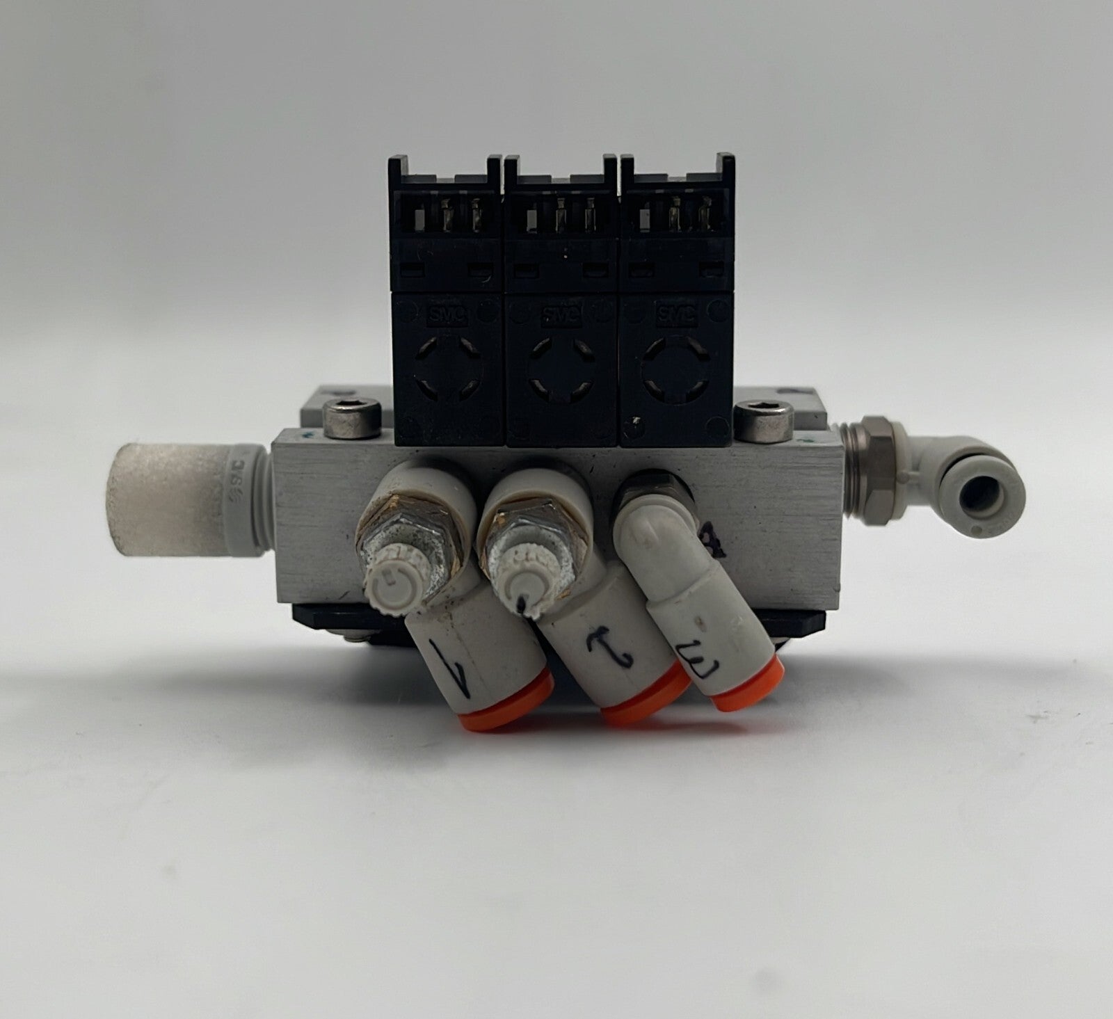 SMC SOLENOID VALVE VQ110U-5MO