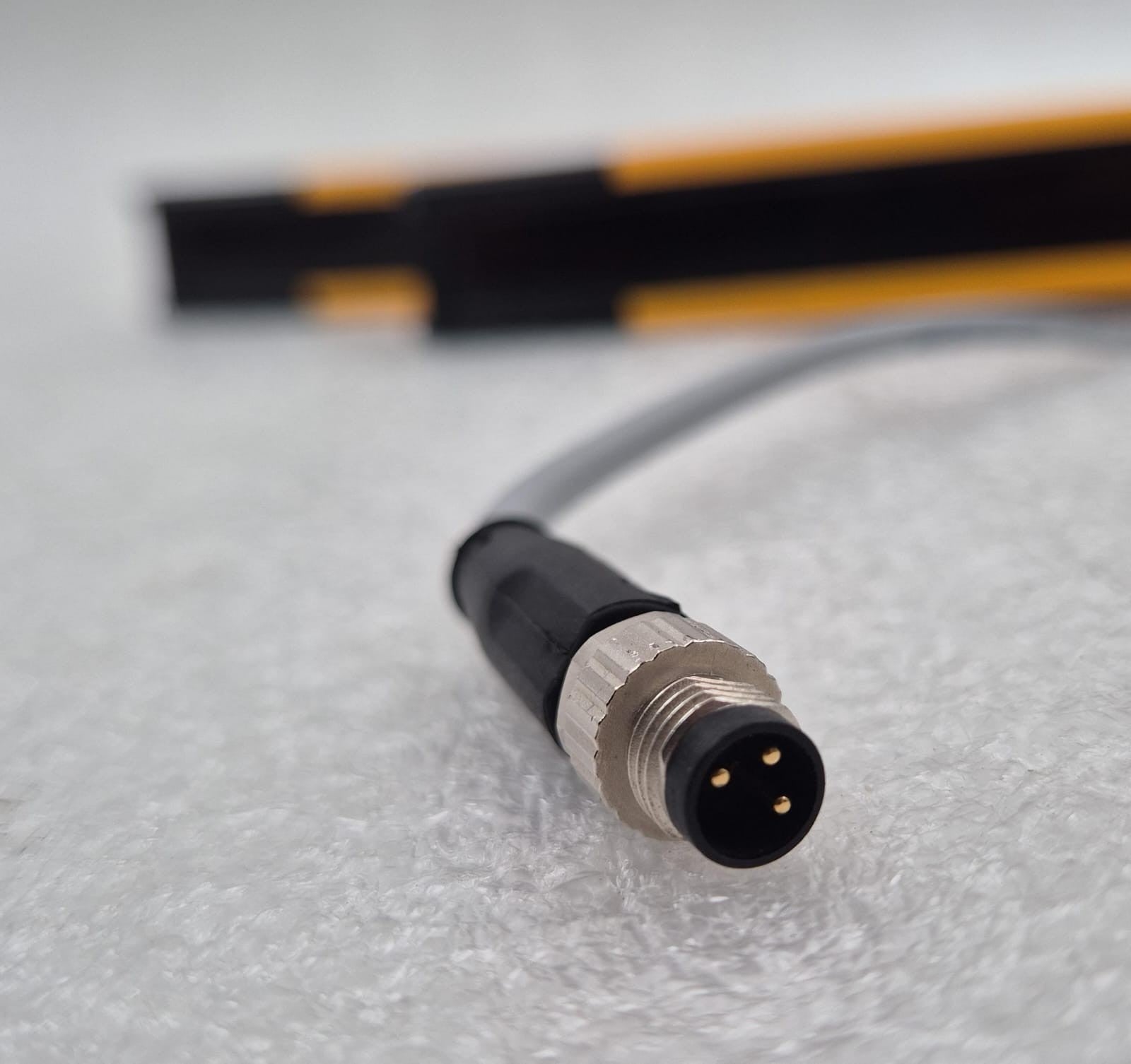 AKUSENSE BKL BKL20-T1206 Emitter & BKL20-T1206NC Receiver Safety Light Curtain