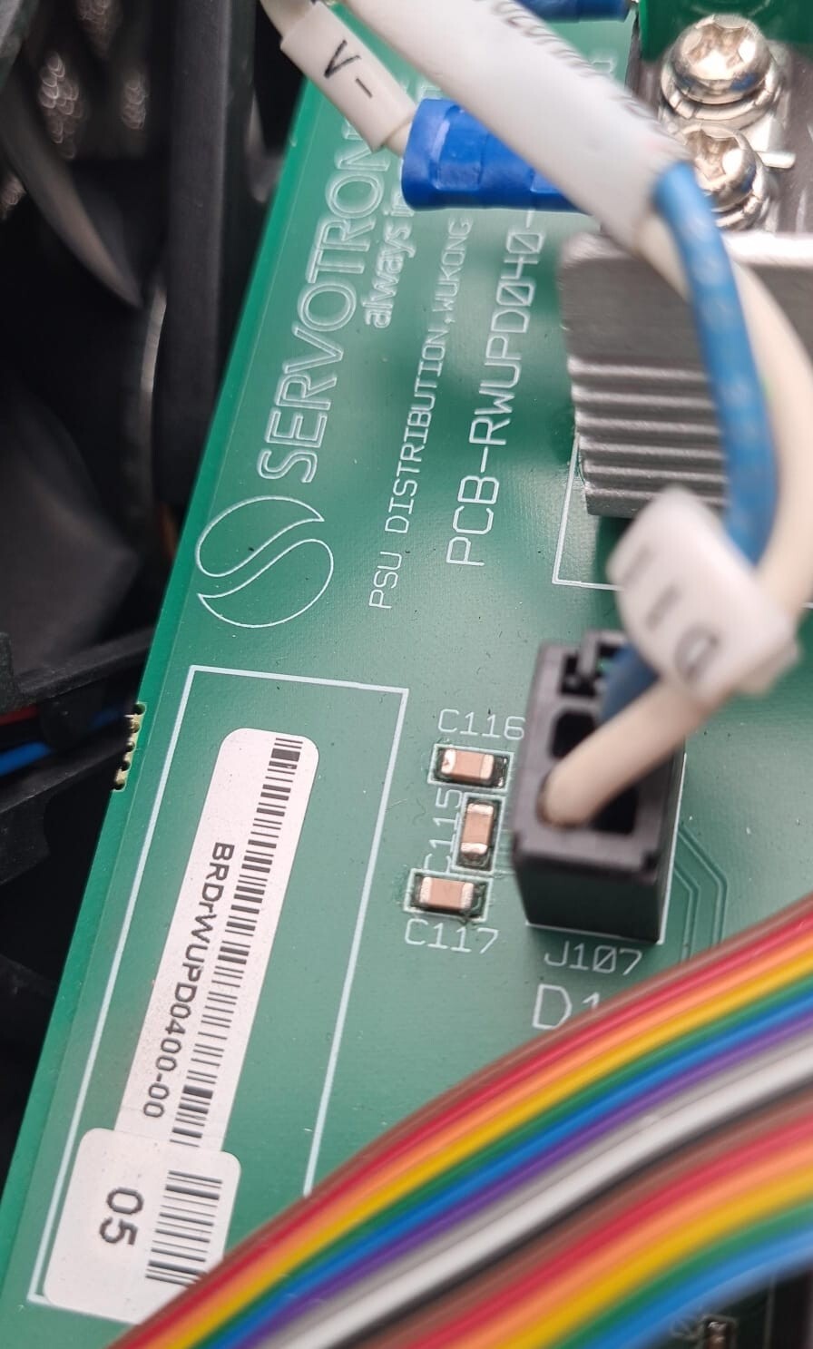 KUKA KR6 ROBOT CONTROLLER PRDrWU007TEC0400z-01 / SERVOTRONIX POWER **AS-IS**