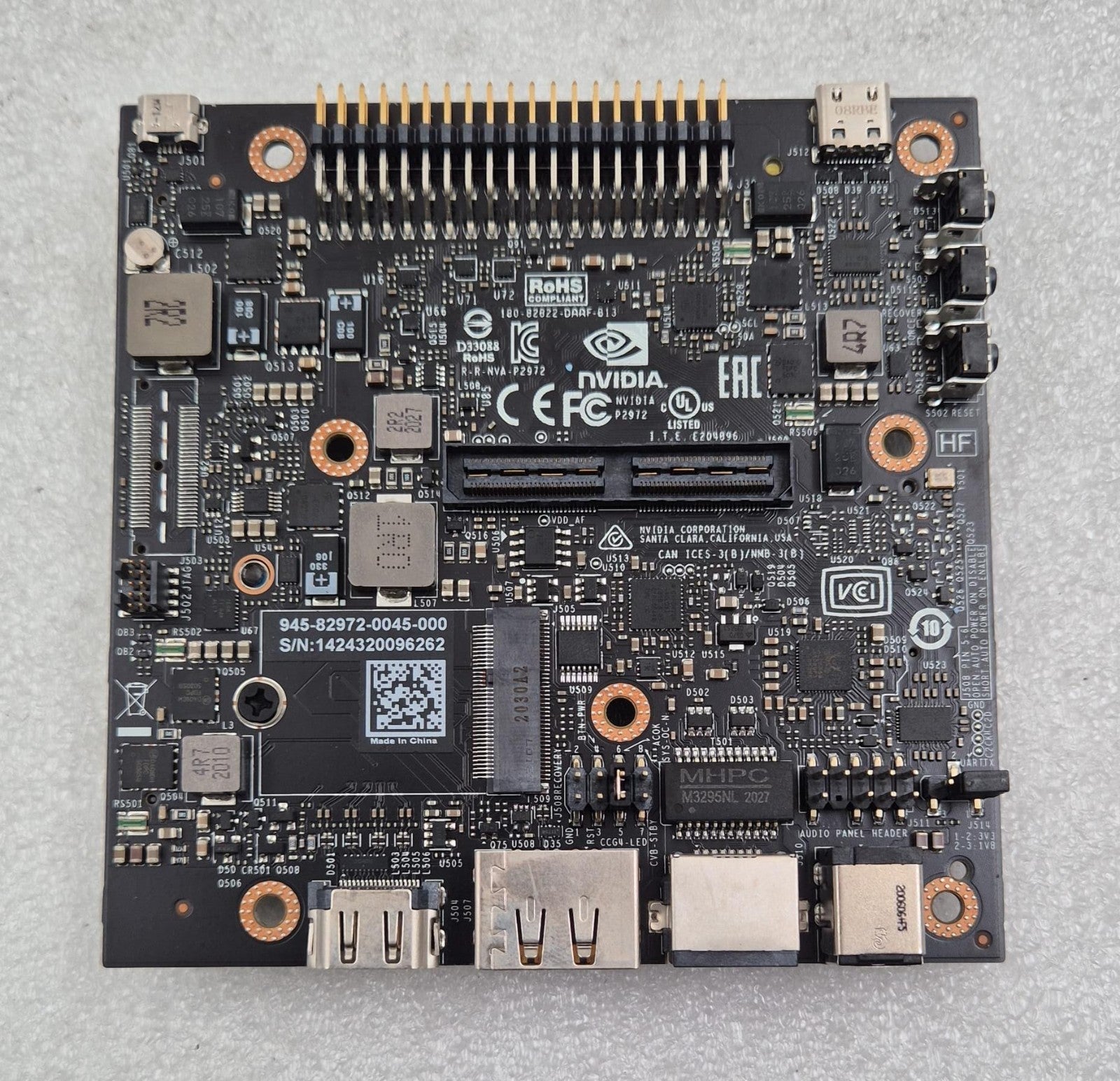 NVIDIA Jetson AGX Xavier 32GB Developer Kit P/N: 945-82972-0045-000 / 699-82822