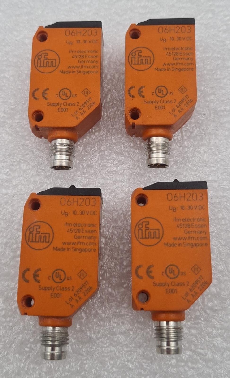[LOT OF 4] IFM Electronic O6H203 Reflection Light Scanners Photoelectric Sensor