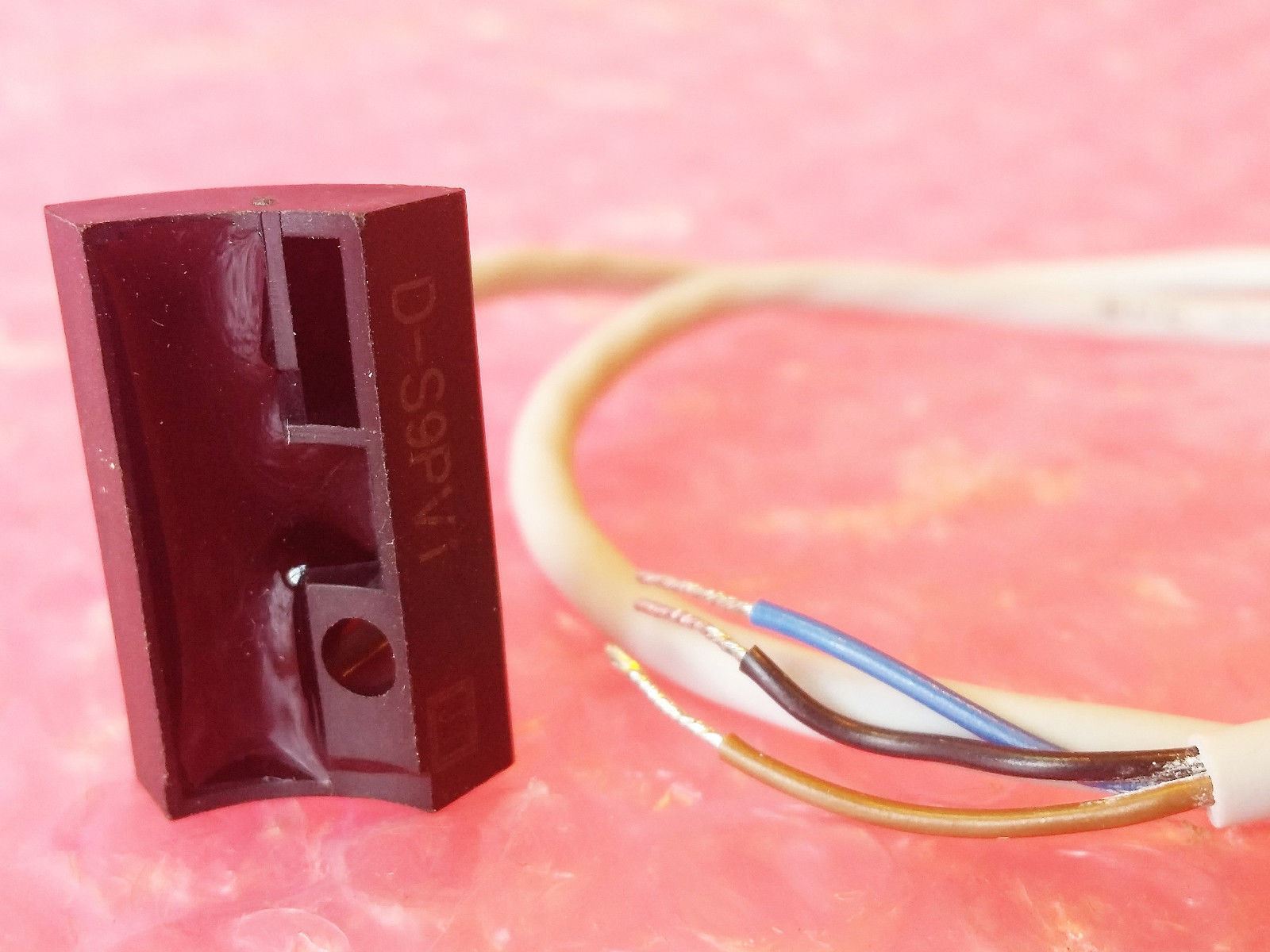 Smc CDRB2BW10-90D-S9PV Mini Rotary Actuator Pneumatic Cylinder Cable D-S9PV1