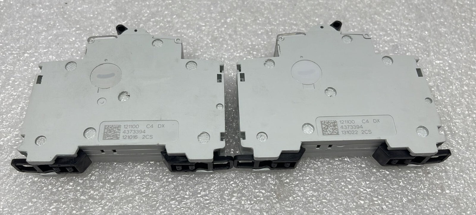 [LOT OF 2 ] ABB SN201M C4 CIRCUIT BREAKER 4A 1 POLE P/N 2CSS275101R0044