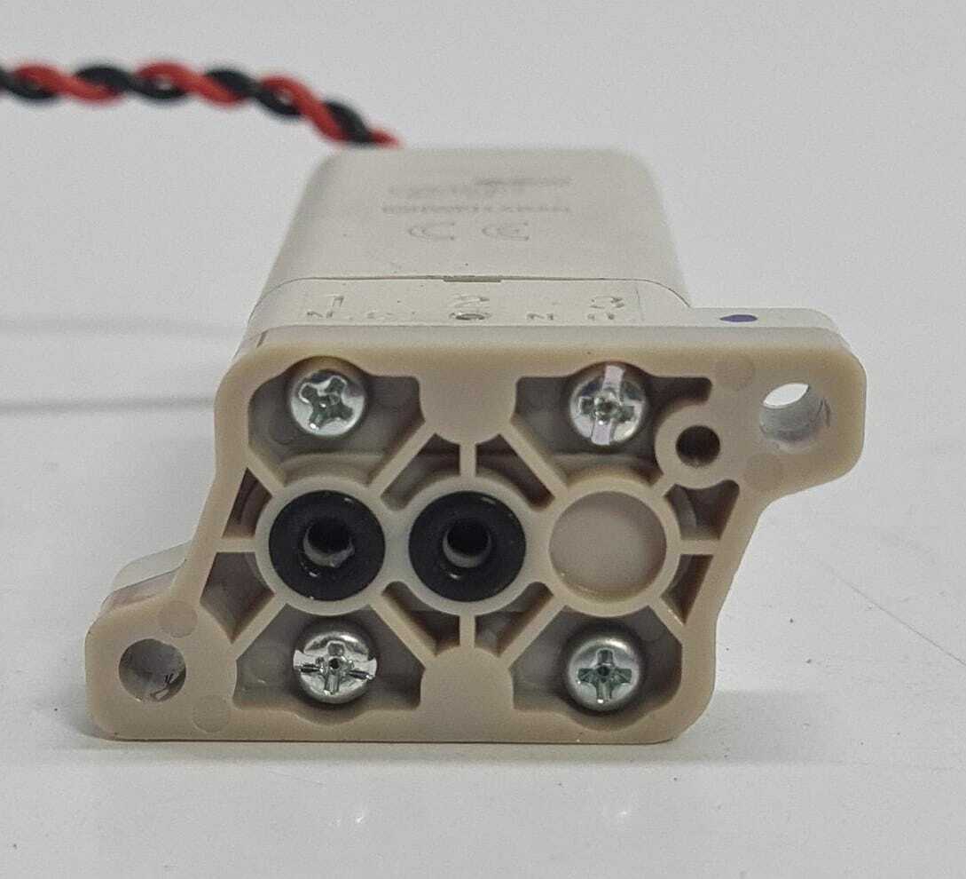 SMC LVM20R3-5C-Q Valve Chemical Base Mounted