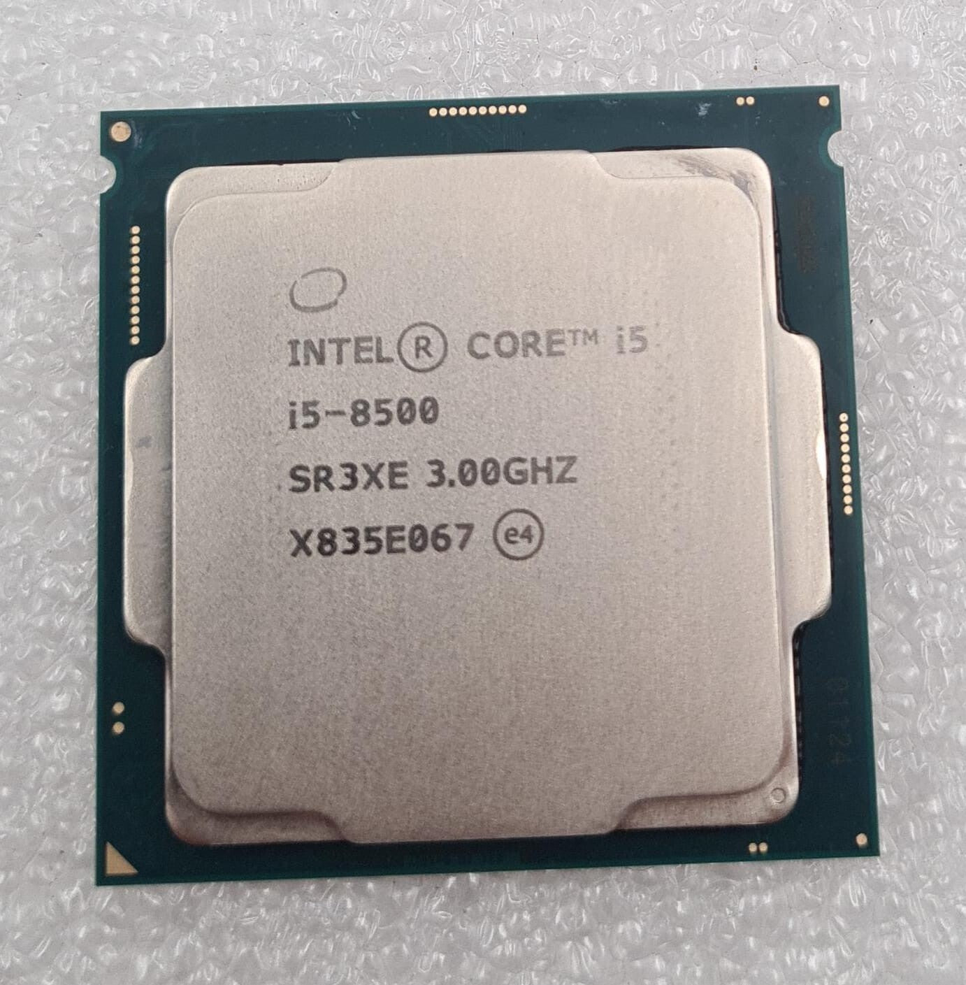 Intel Core i5 i5-8500 SR3XE 3.00GHz Processor Socket 1151 6-Core CPU