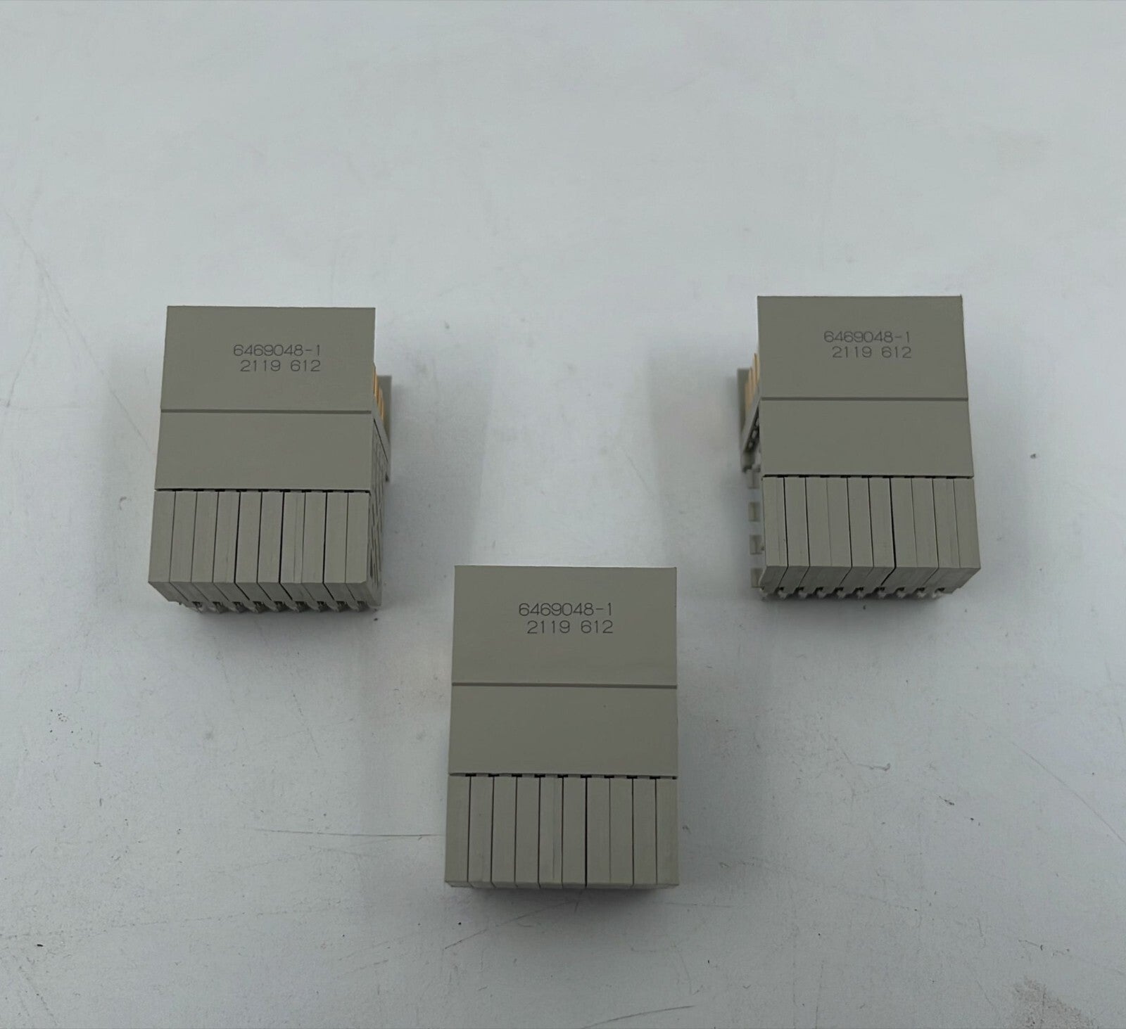 [LOT OF 3] TE CONNECTIVITY 6469048-1 80 Position 2.5 mm Header