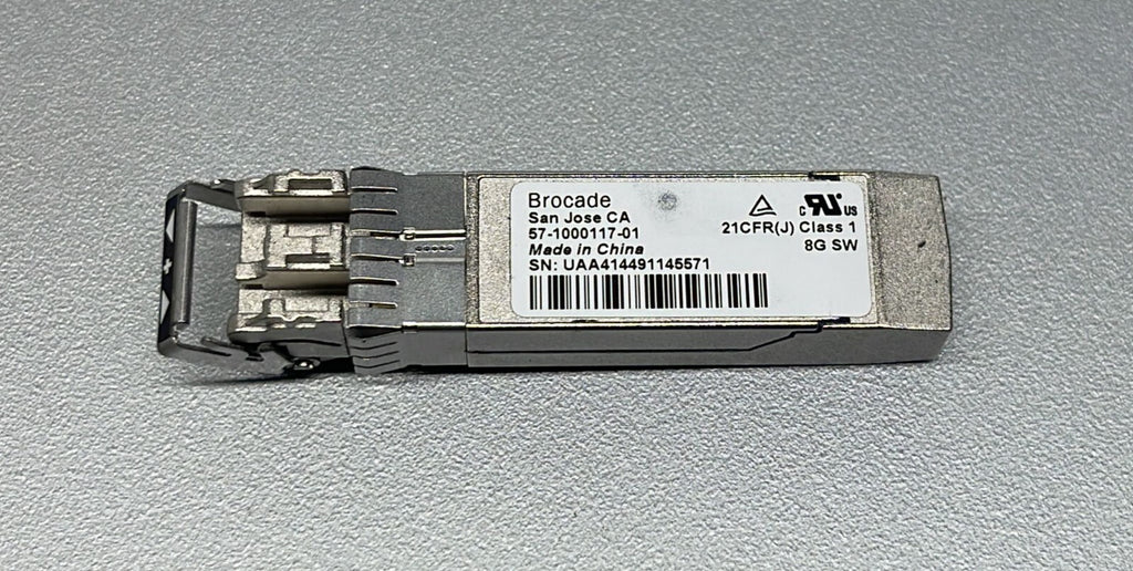 Brocade 6520 EMC DS-6520B 96-Port Fiber Channel Switch 100-652-862-00 W/ 96* SFP